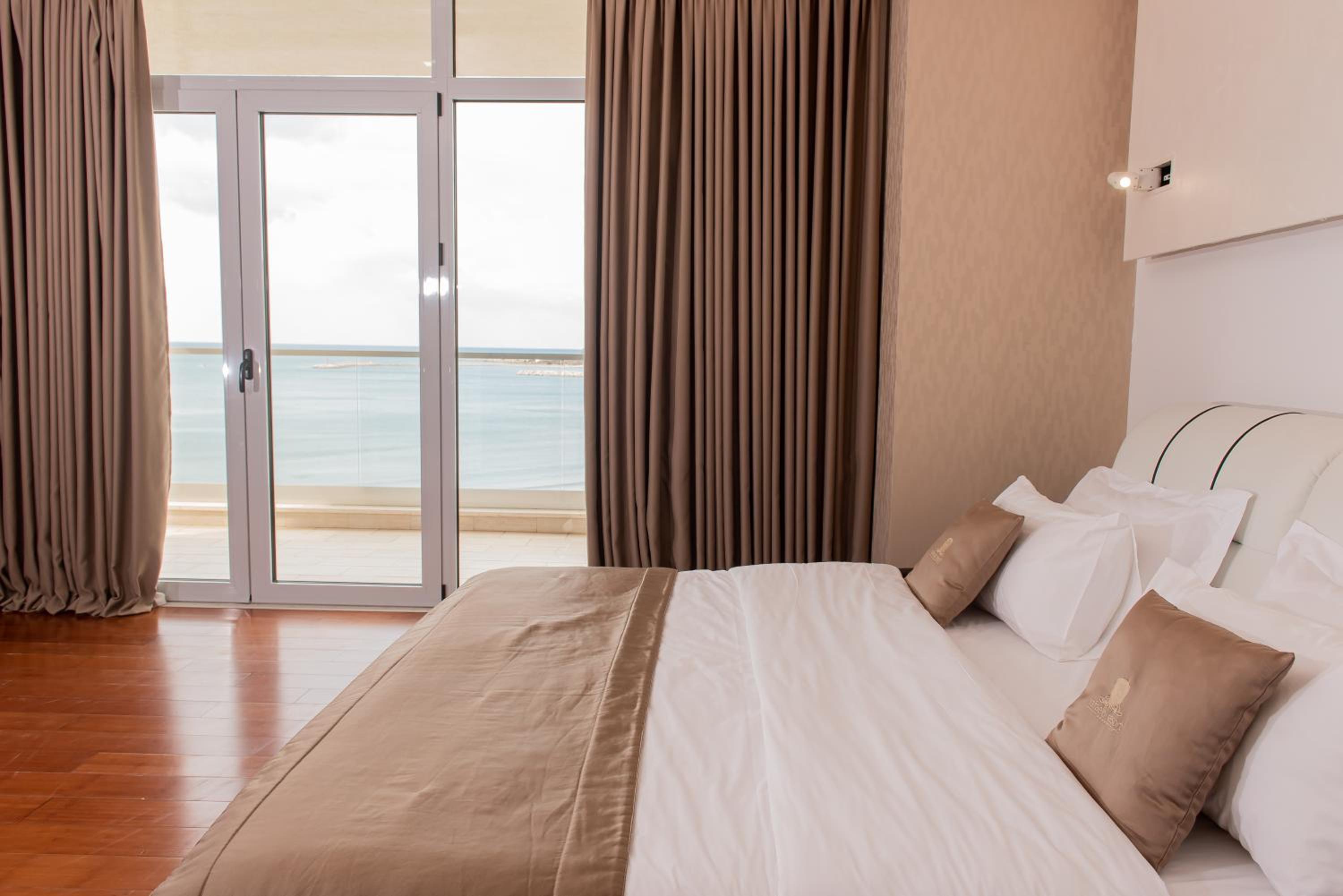Junior Suite with Balcony