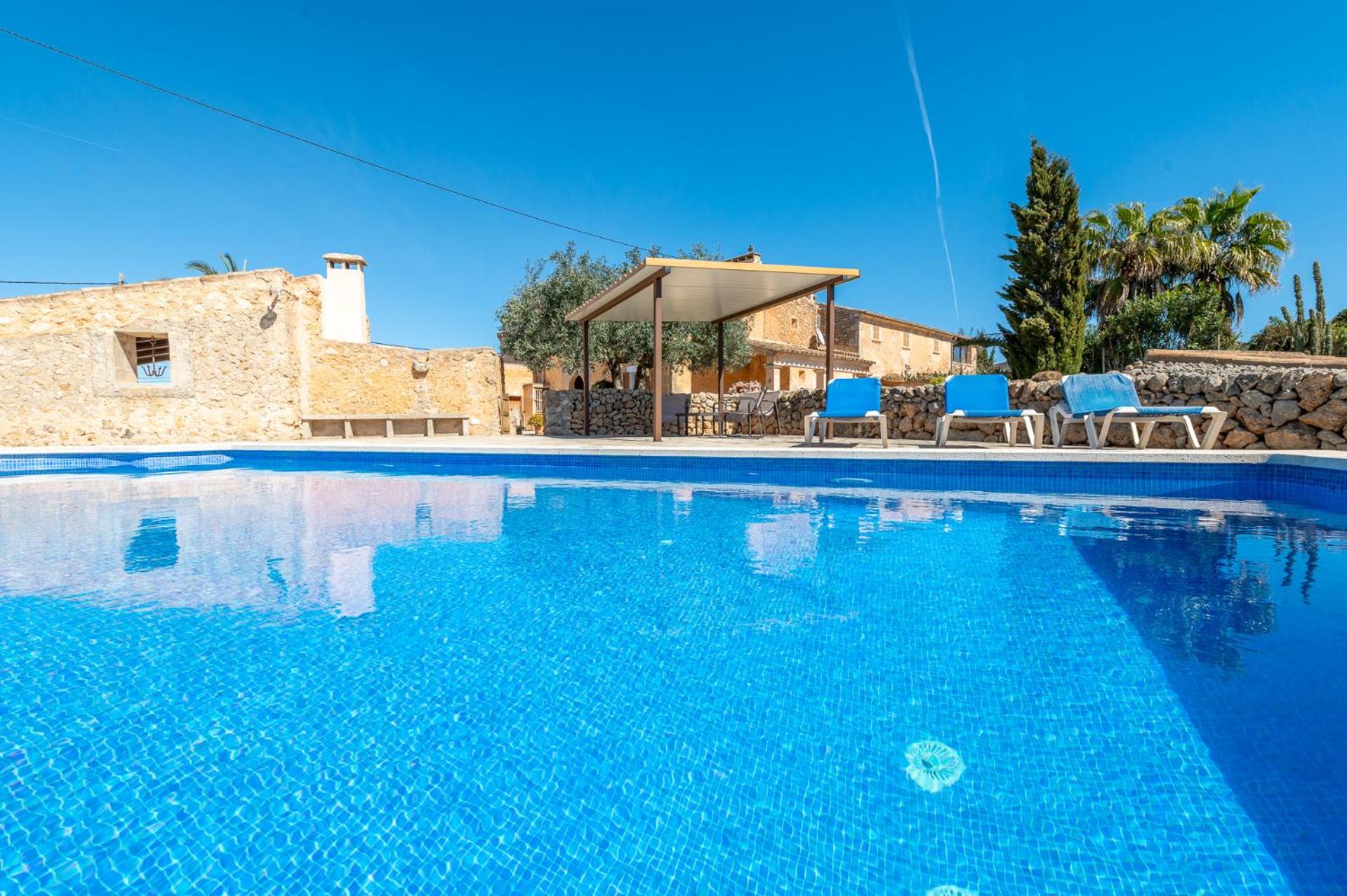 Villa photo 1