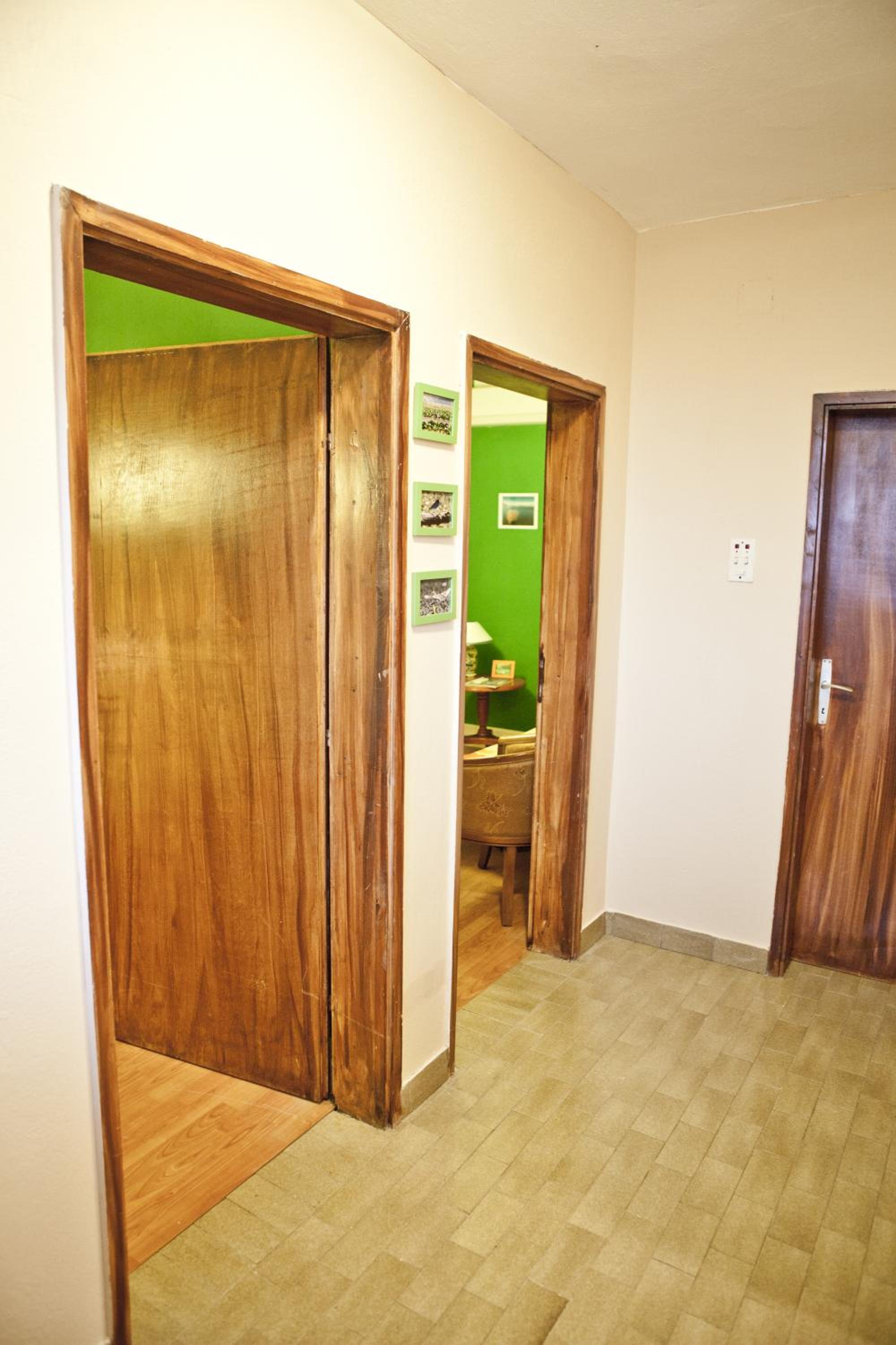 Double or Twin Room with Lake View photo 2