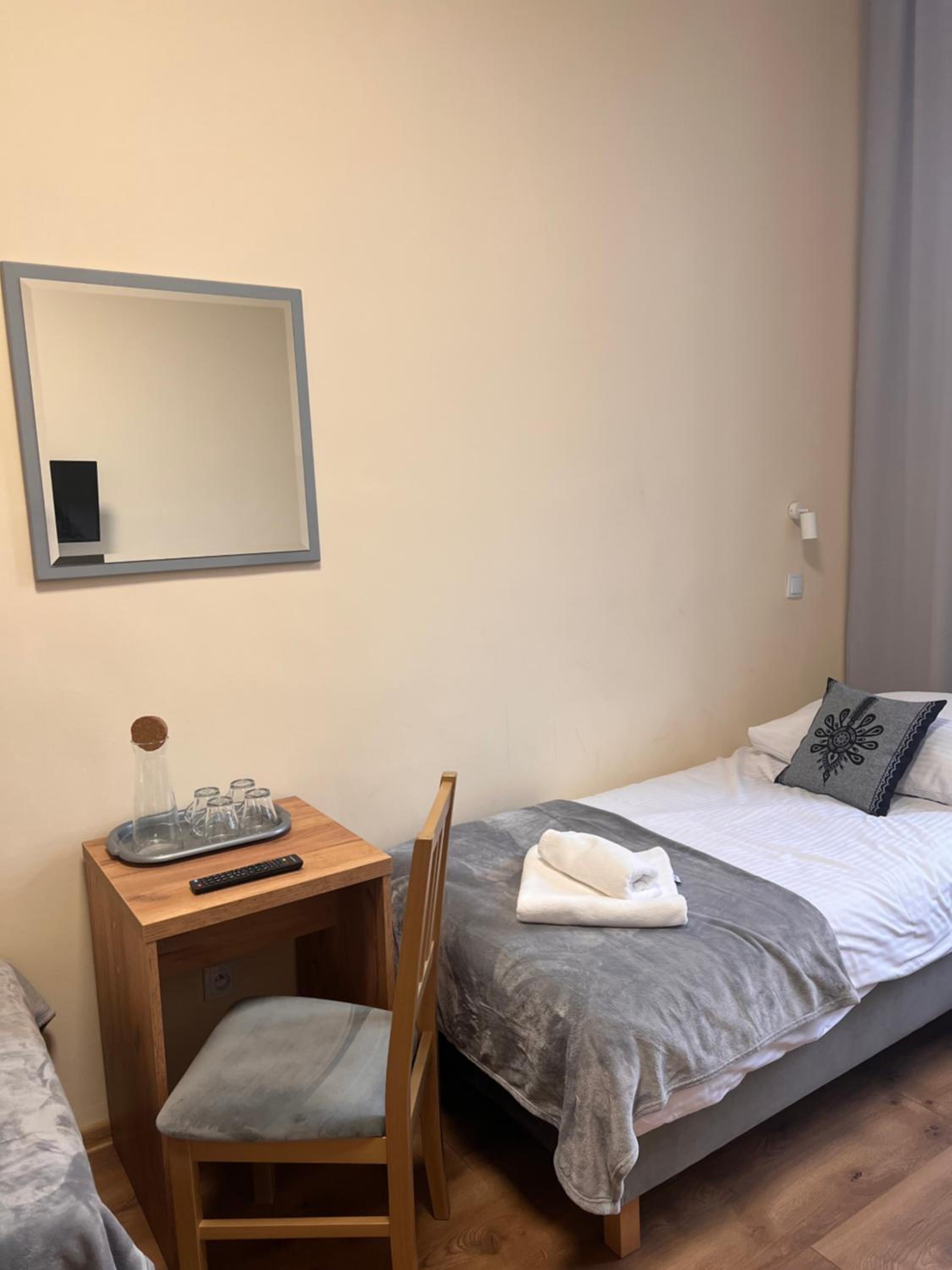 Double Room with Mountain View - Photo 2