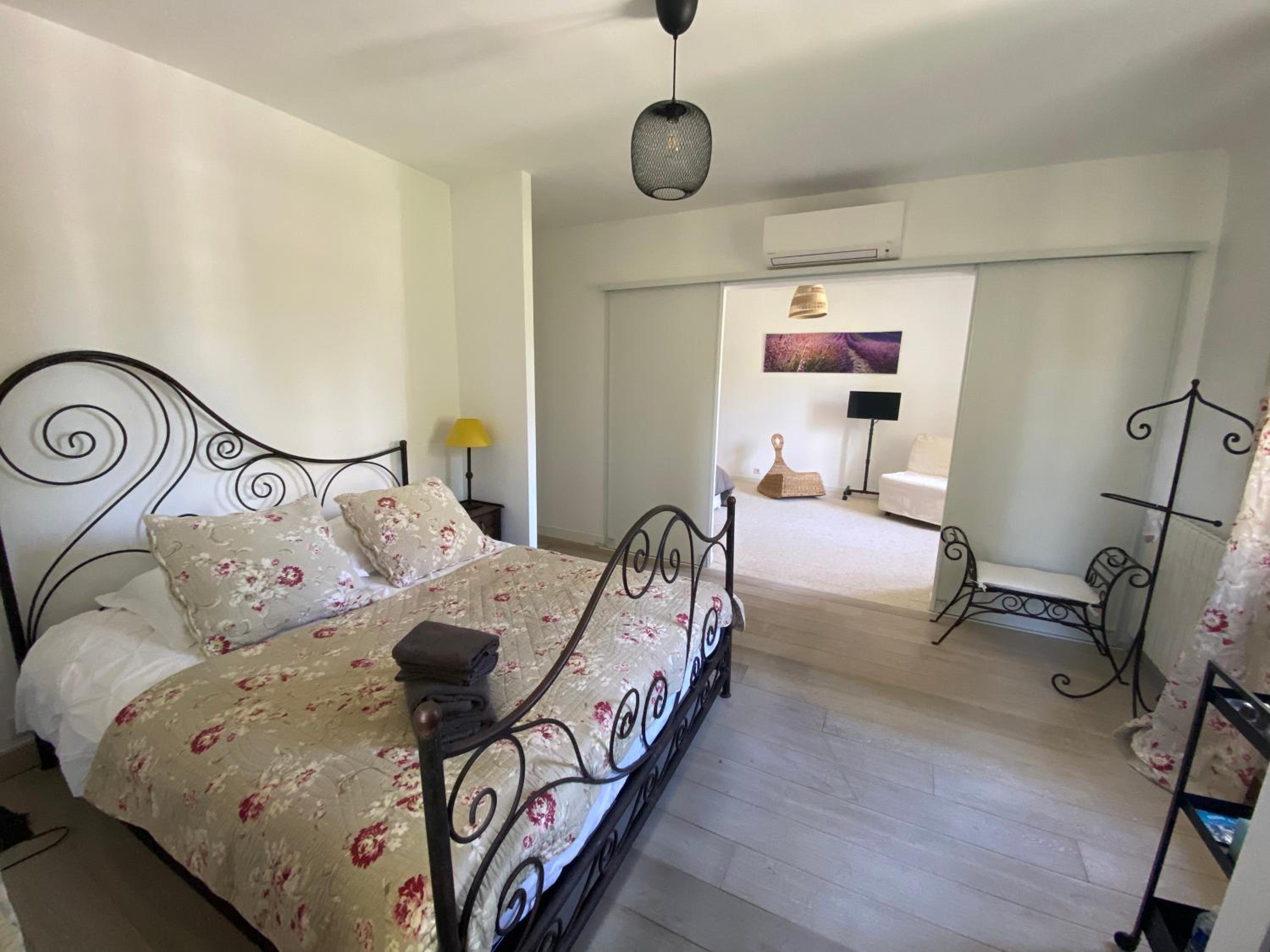 Standard Double Suite