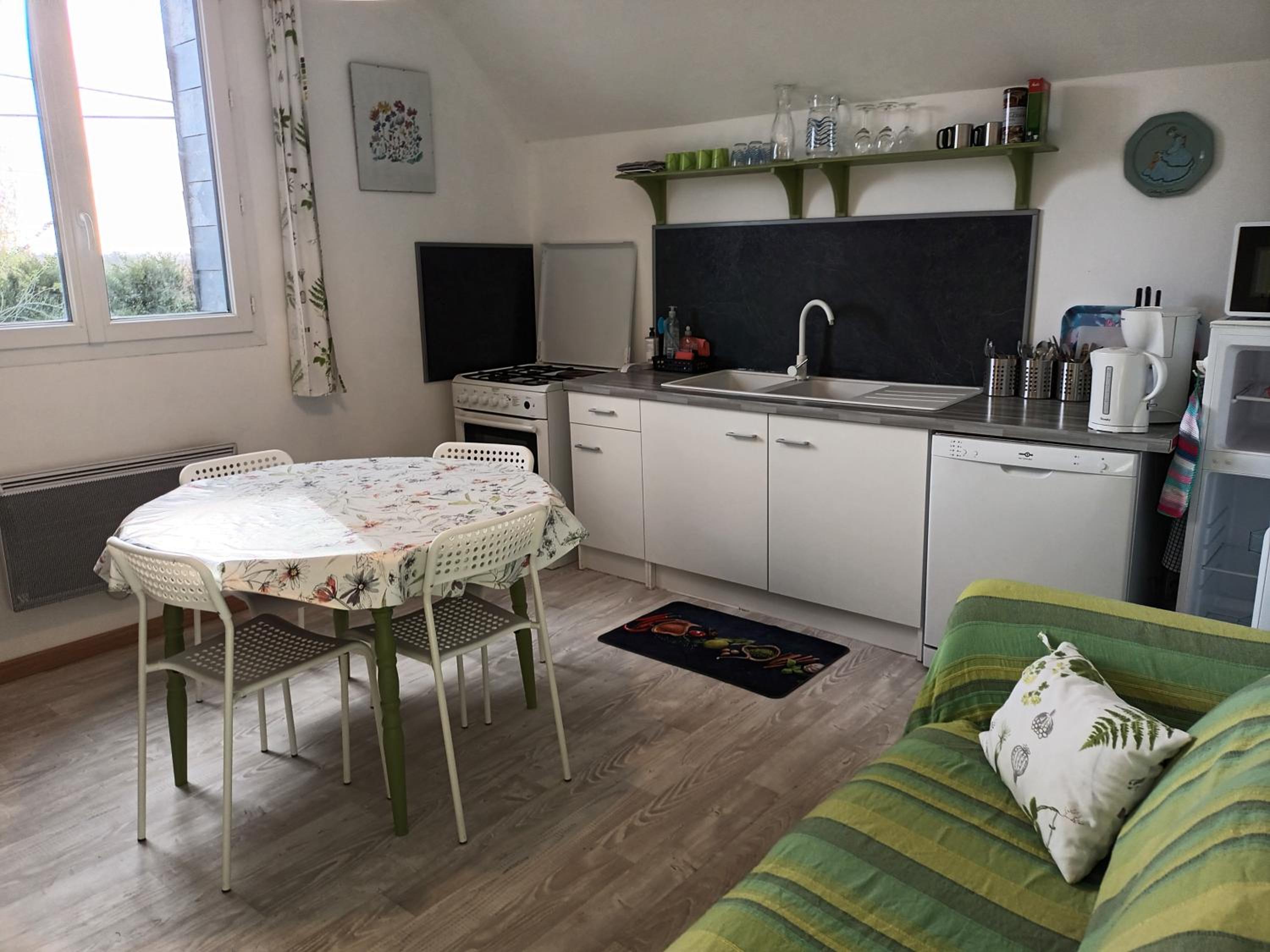 Two-Bedroom House photo 3
