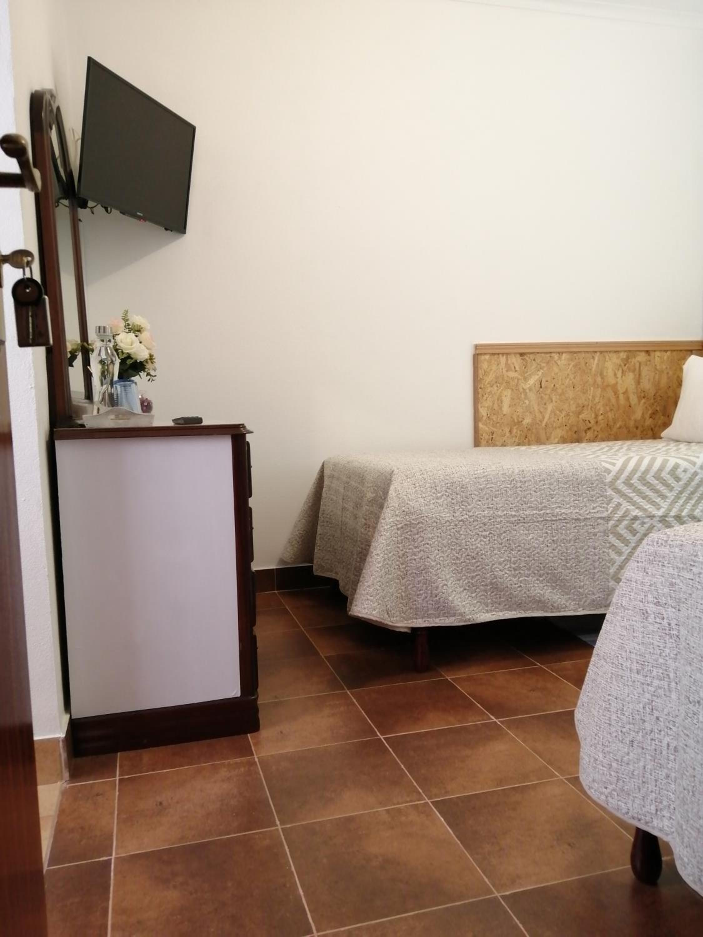 Twin Room with Private Bathroom