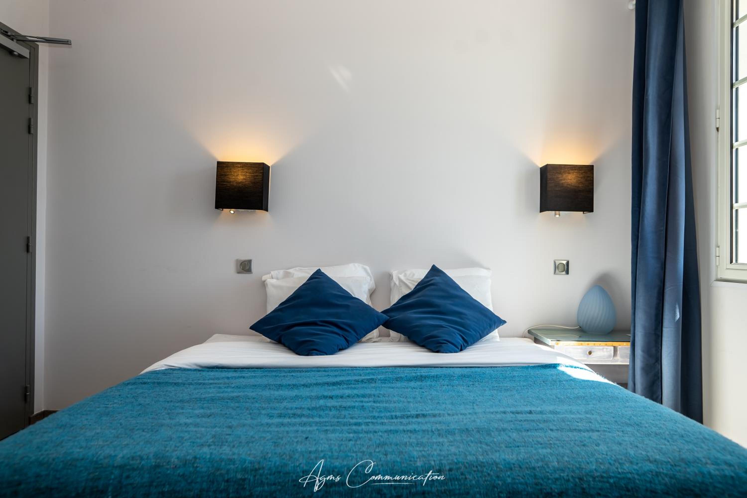 Double Room - Photo 7