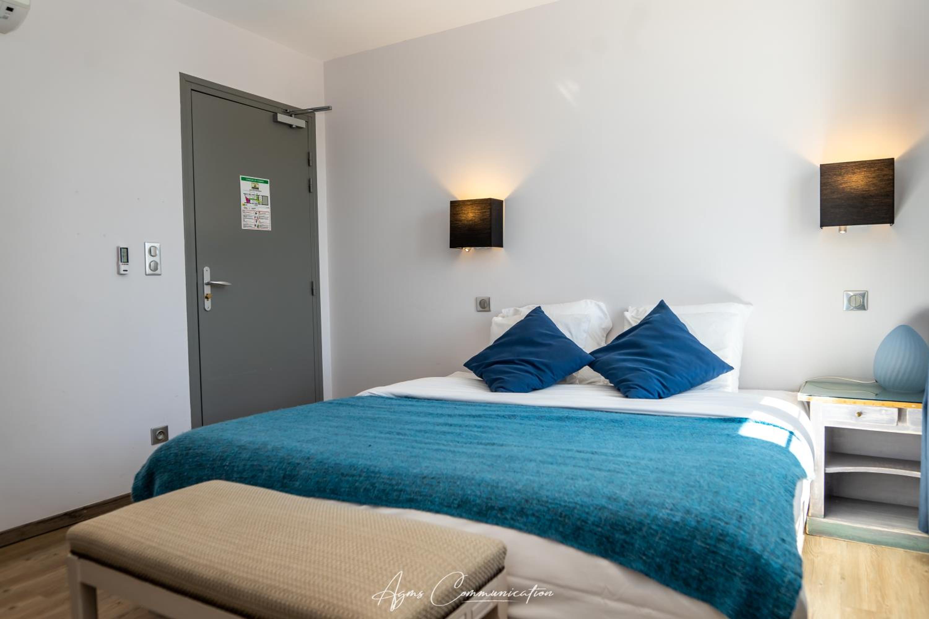 Double Room - Photo 3