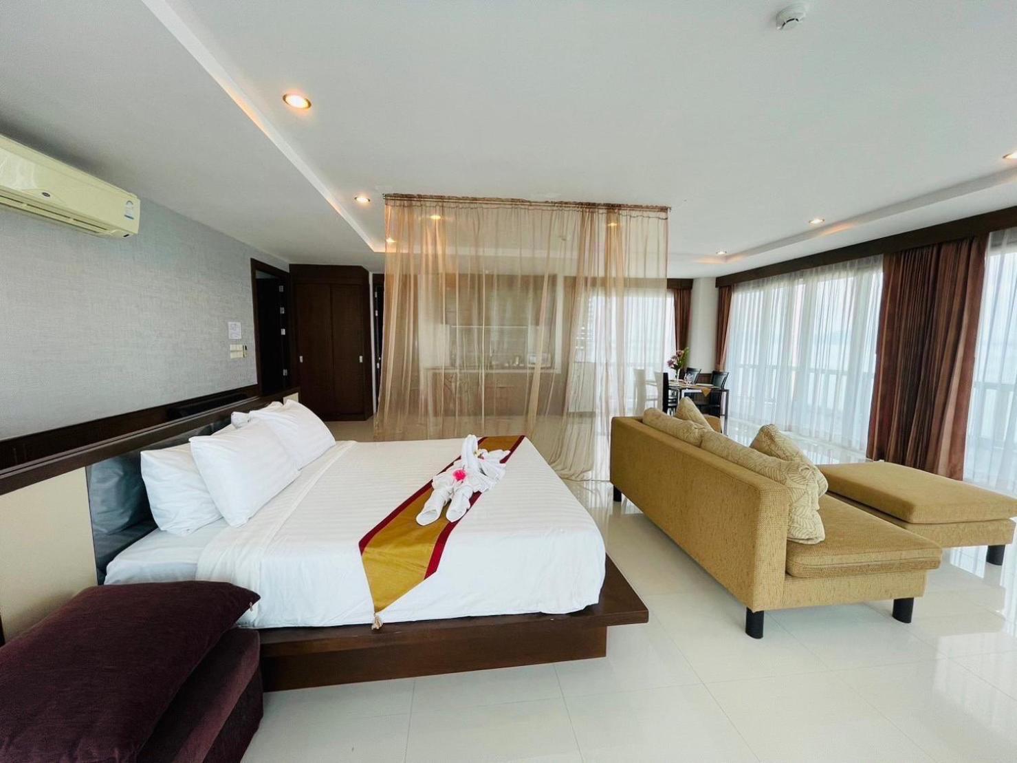 Executive Suite photo 2