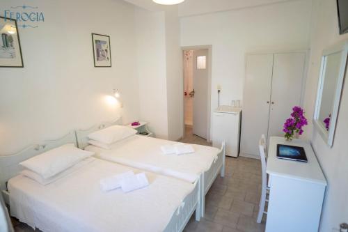 Standard Twin Room with Garden View photo 2