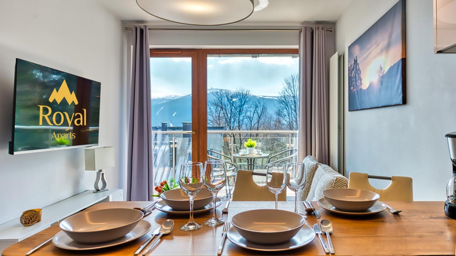 Apartment with Mountain View- Schroniskowa 3/10 Street photo 3