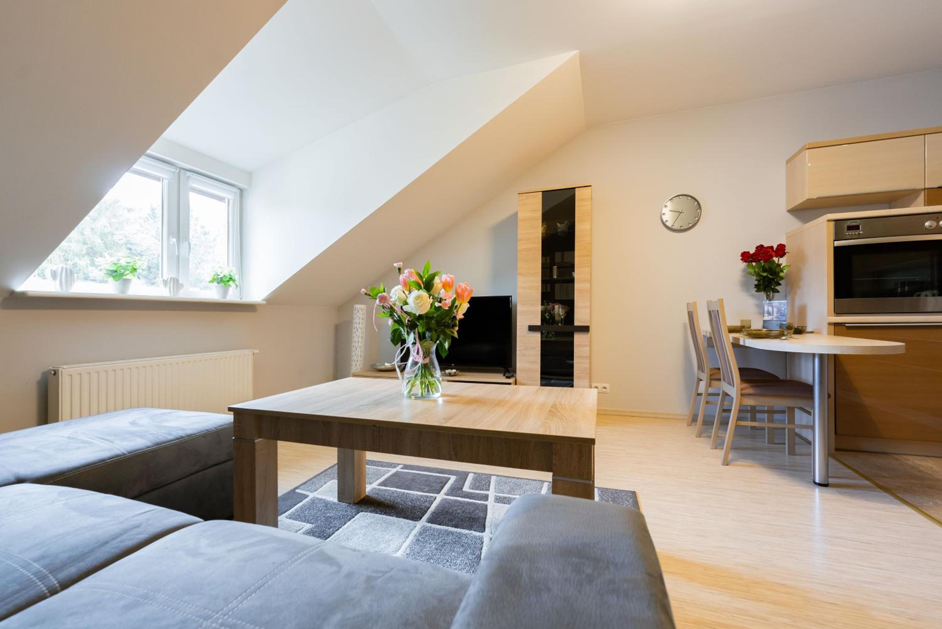 Two-Bedroom Apartment - Photo 8