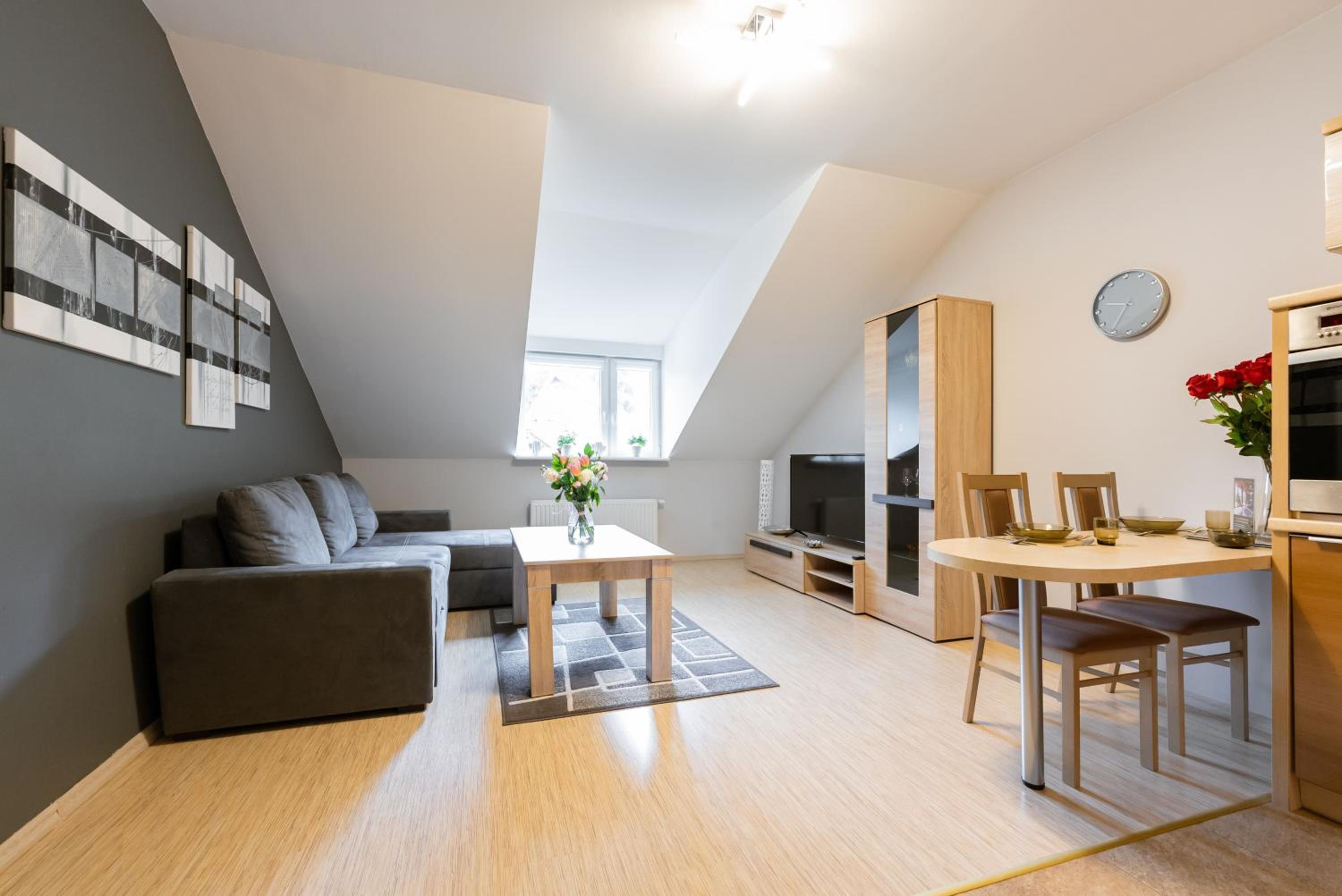 Two-Bedroom Apartment - Photo 6