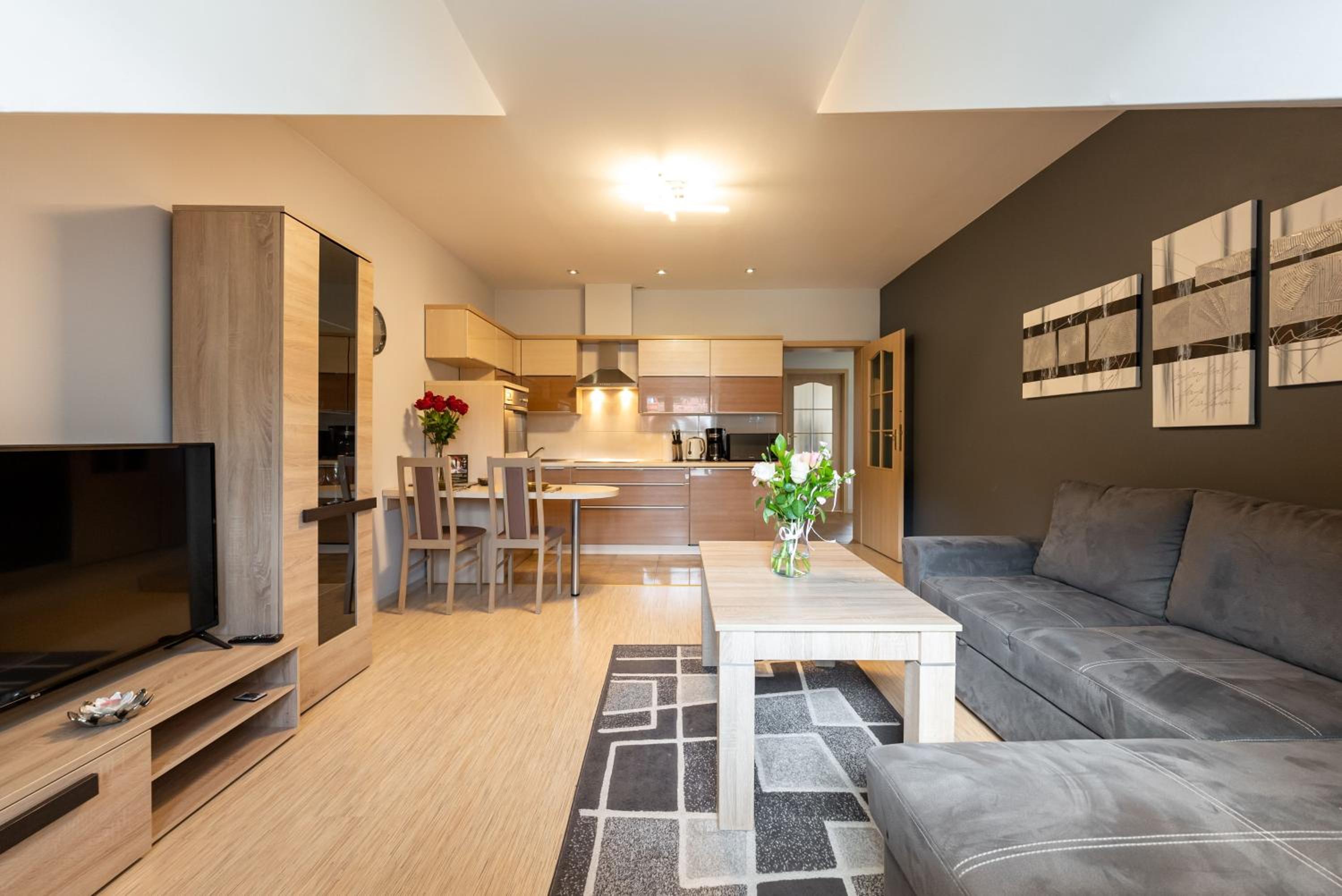 Two-Bedroom Apartment - Photo 4