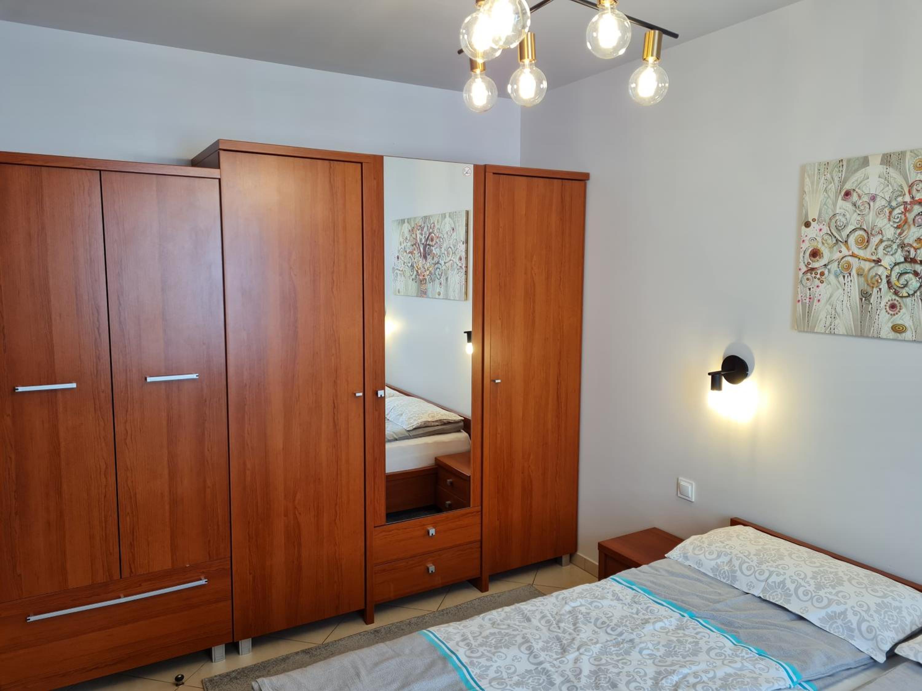 One-Bedroom Apartment photo 3