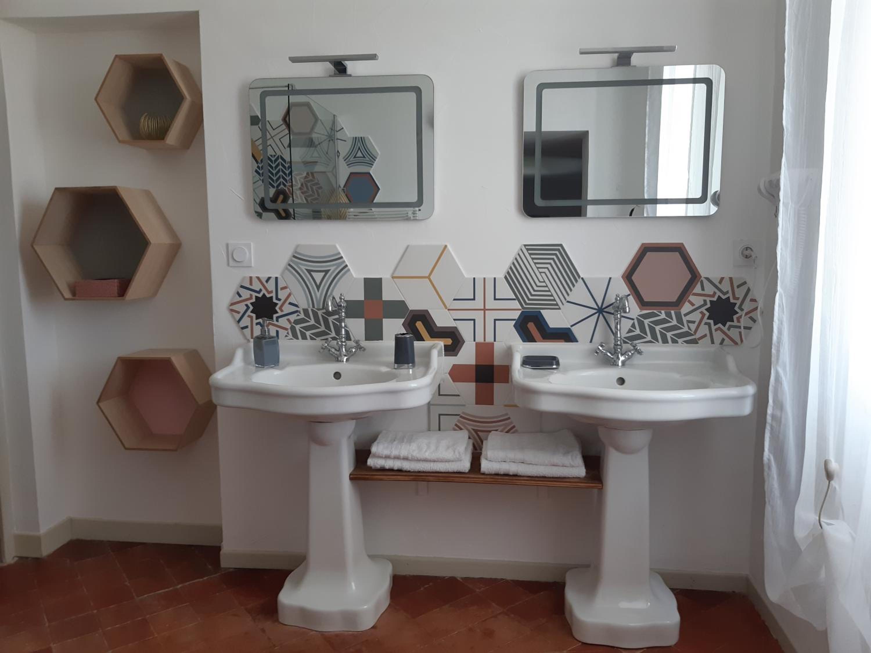 Double Room with Private Bathroom photo 3