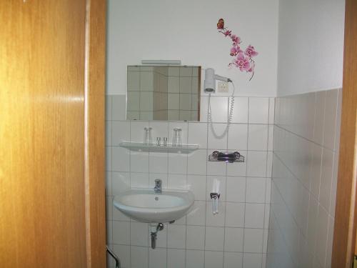 Deluxe Double Room with Balcony photo 2