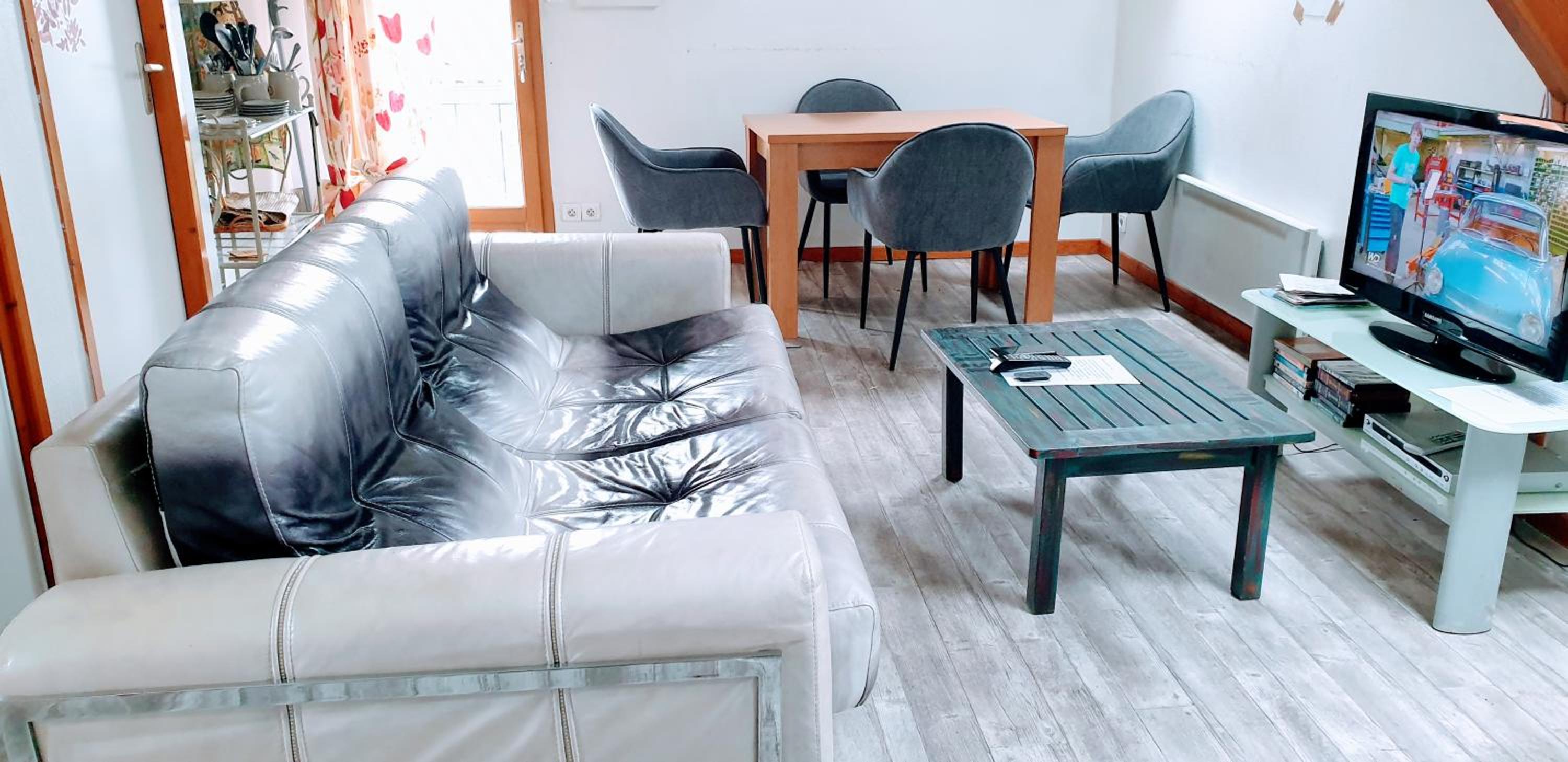 Apartment with Terrace photo 3