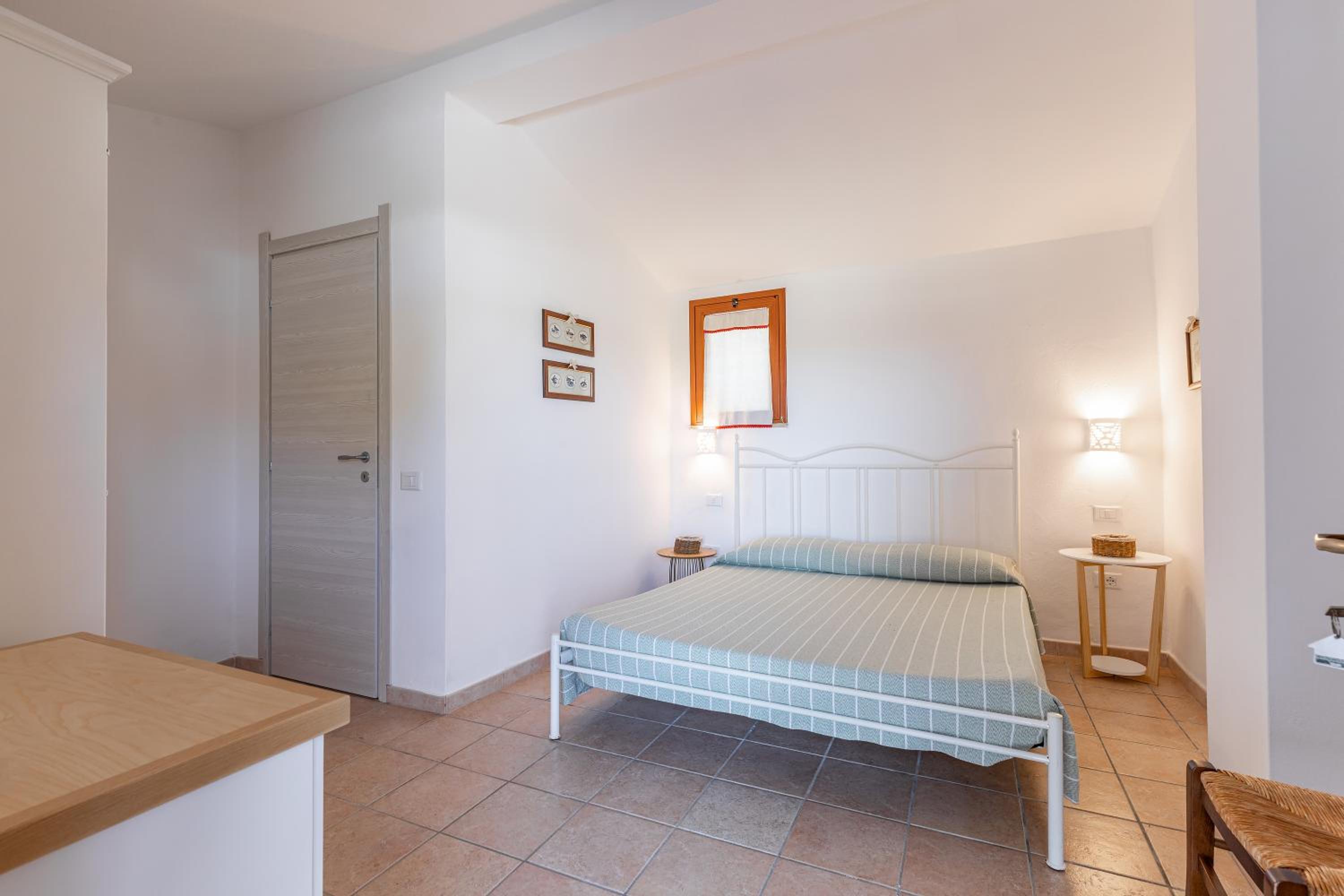 Double Room - Photo 6