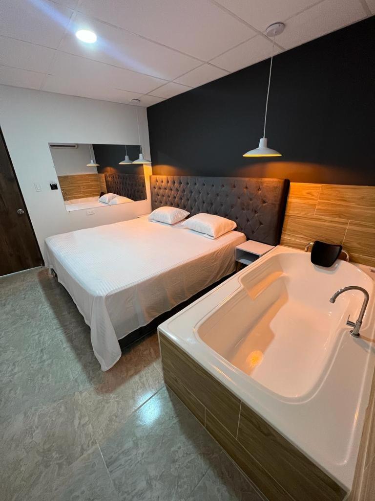 Superior King Room photo 1