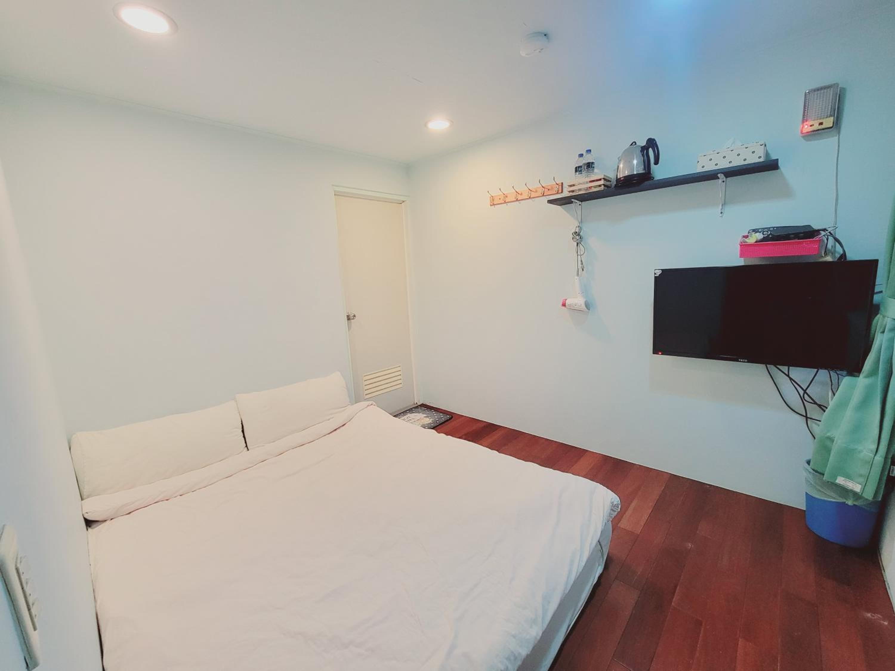 Standard Double Room photo 2