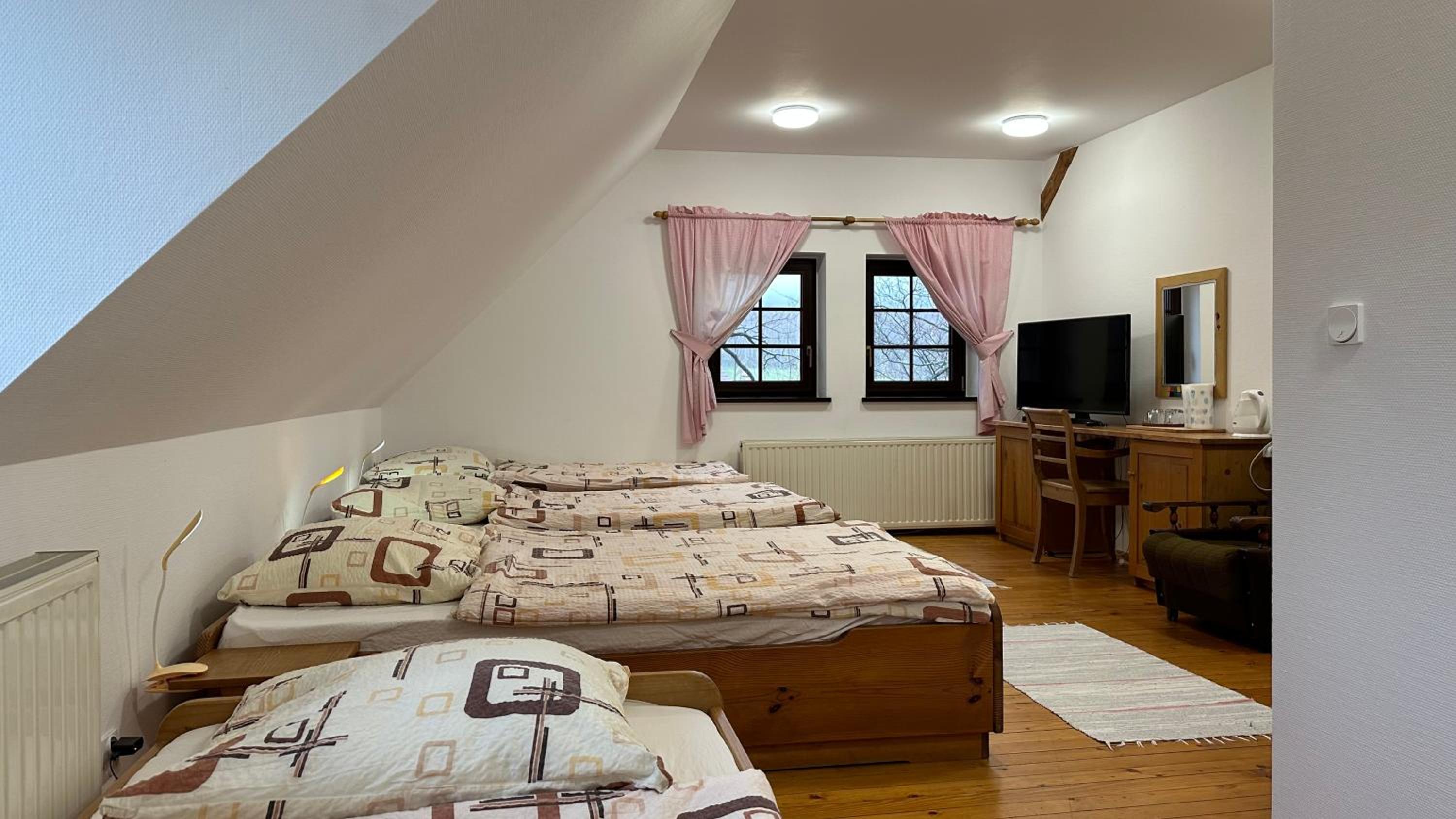 Deluxe Quadruple Room photo 1