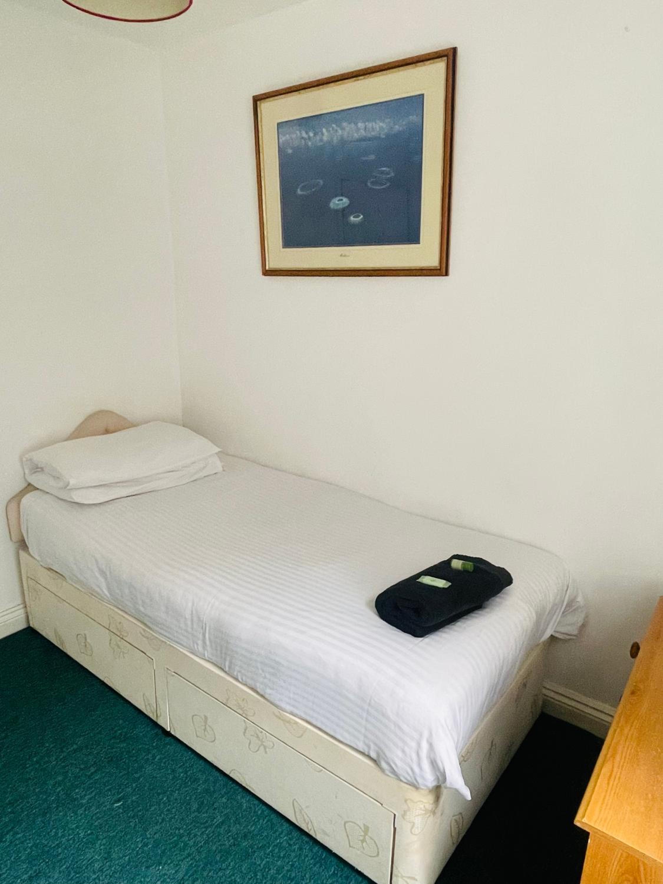 Deluxe Single Room