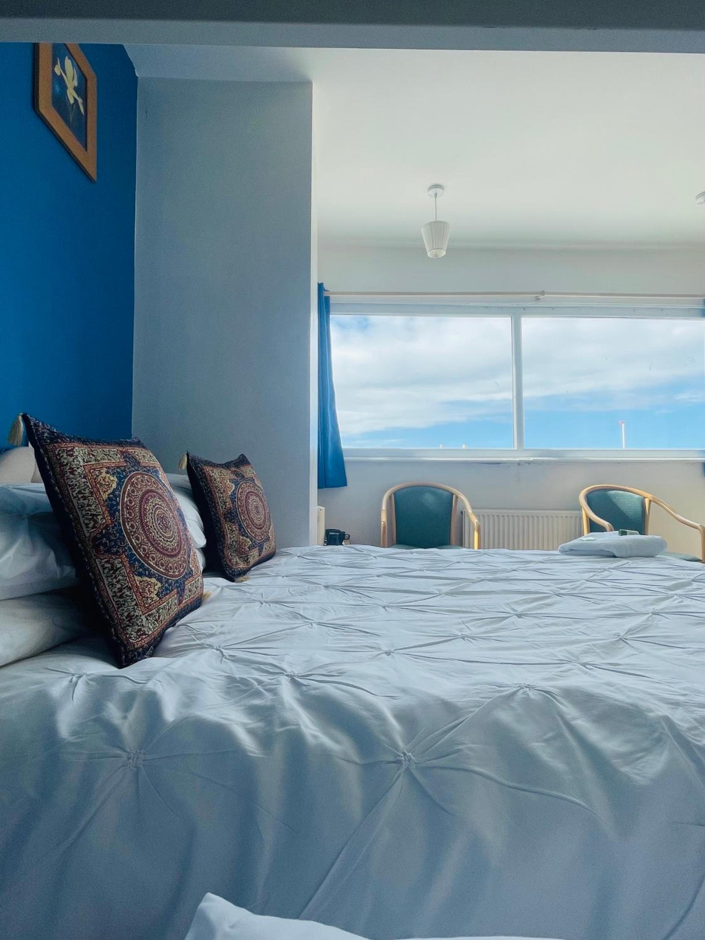Family Room Sea View (2 Adults + 2 Children)