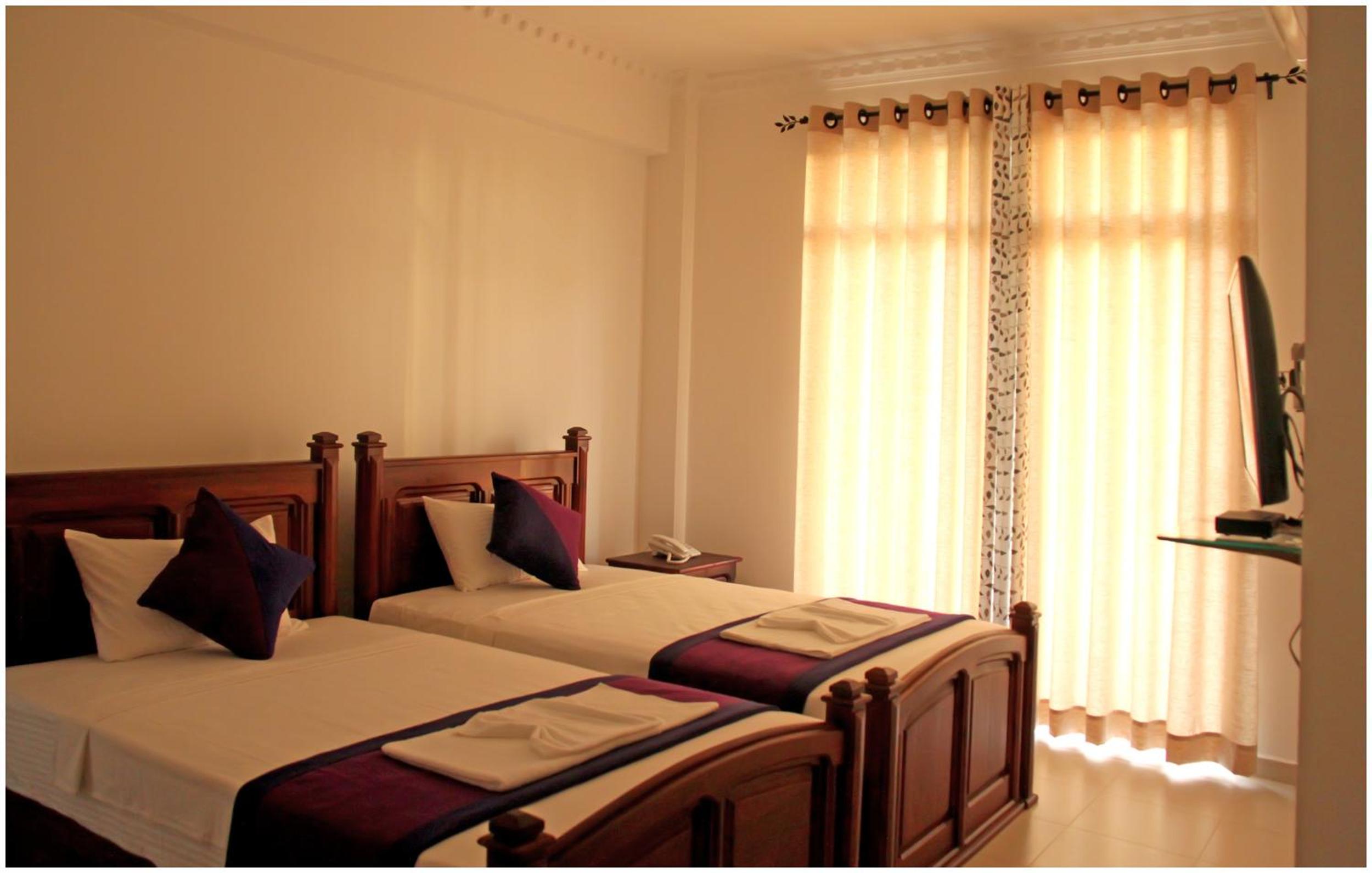 Deluxe Twin Room photo 2