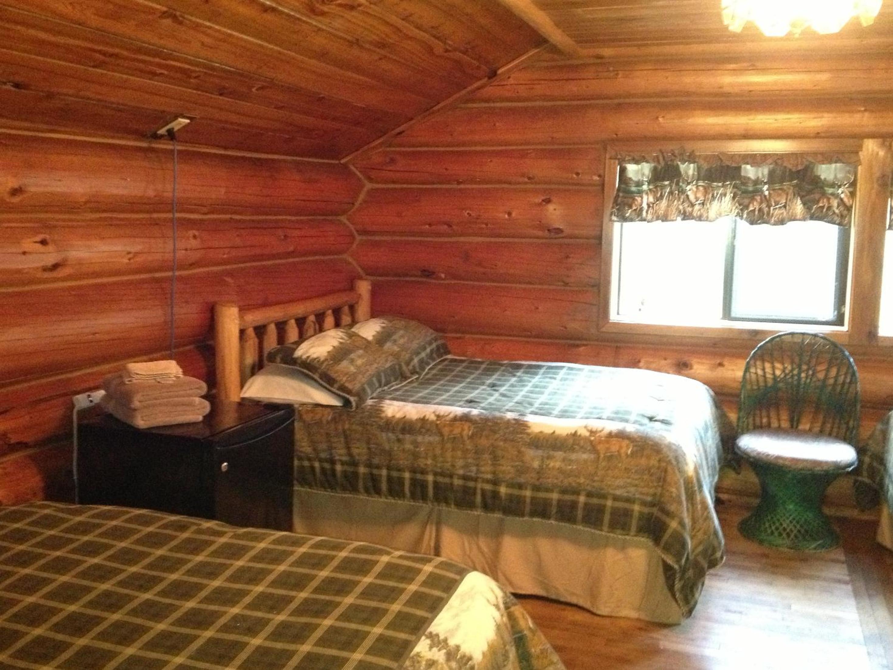 Family Suite (1 queen, 1 double, 1 twin) - Photo 1