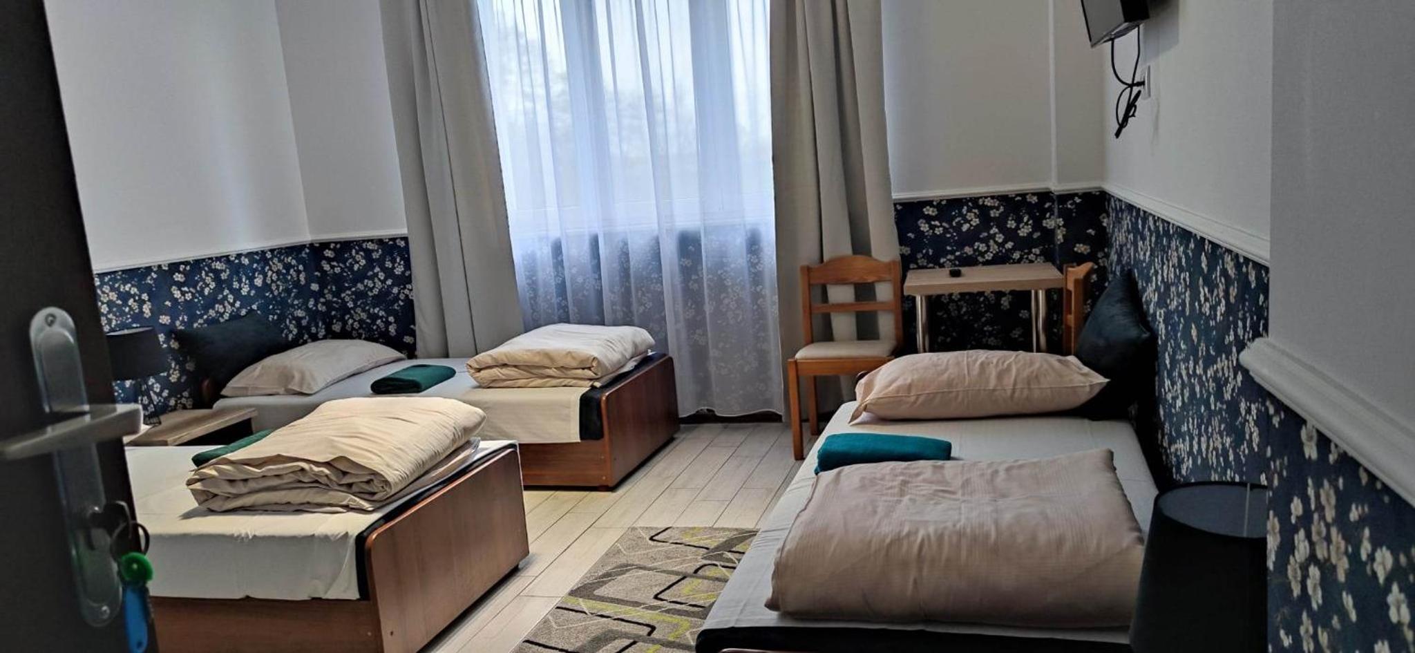 Triple Room with Private Bathroom - Photo 1