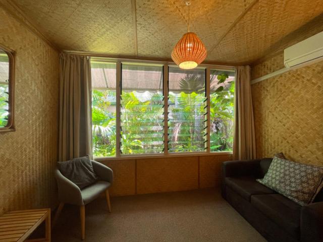 King Room with Kitchenette thumbnail 6