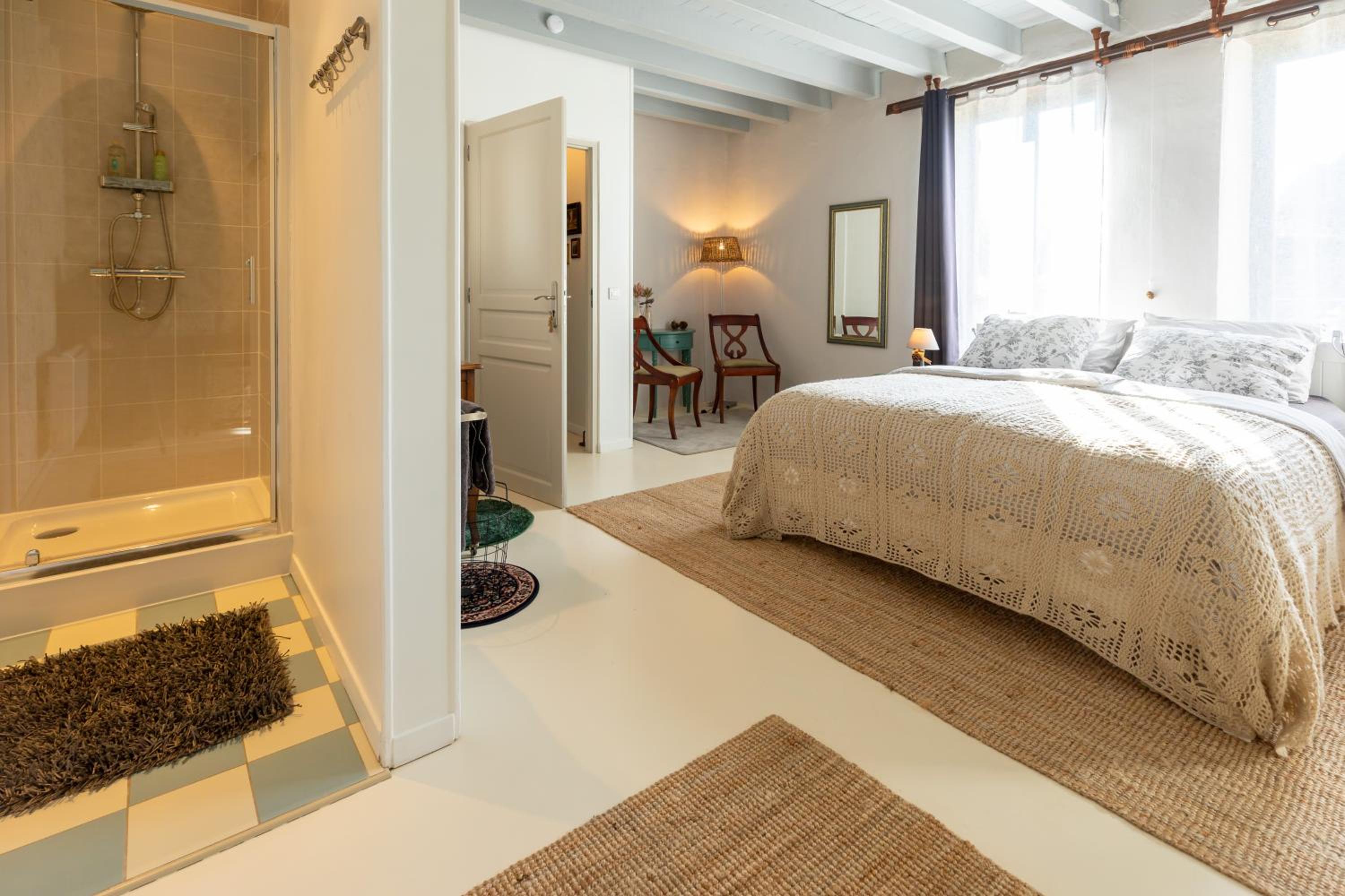 Double Room with Private Bathroom photo 2