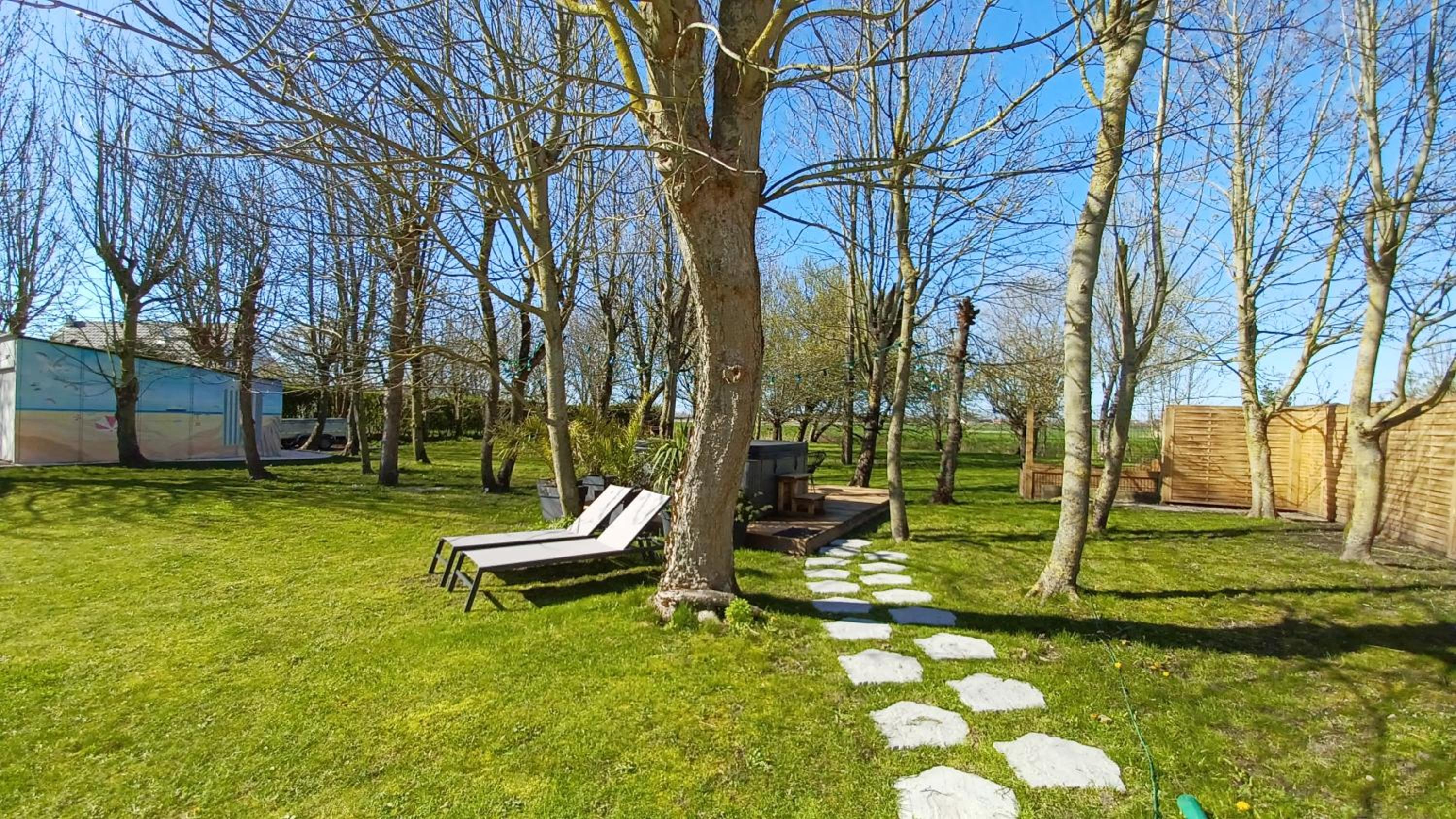 Double Room with Garden View - Photo 9