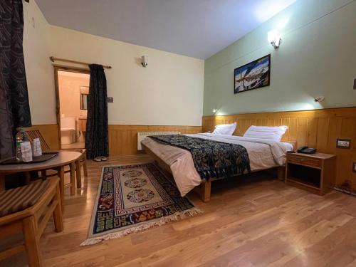 Deluxe Double Room photo 2