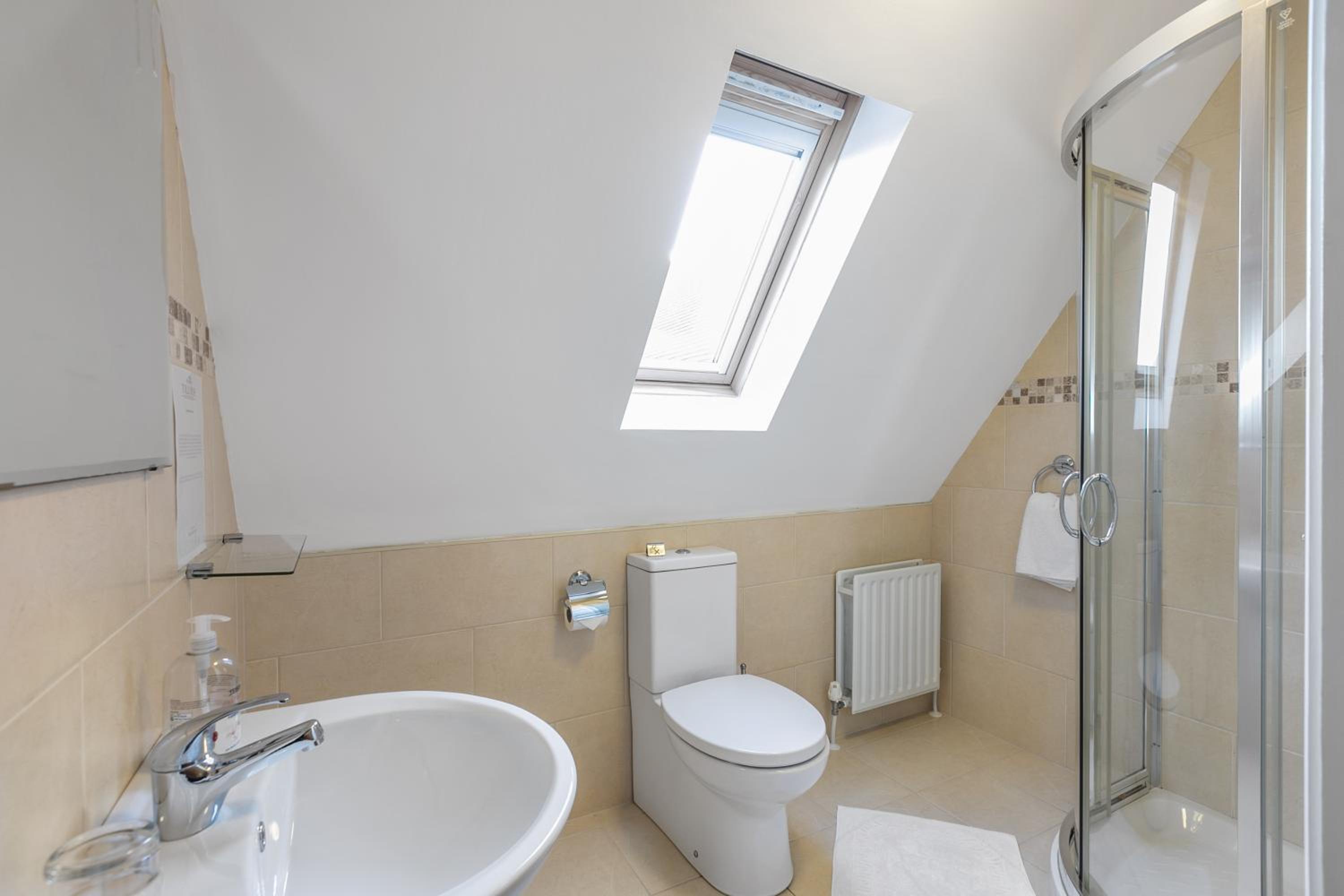 Small Double Room - Photo 2