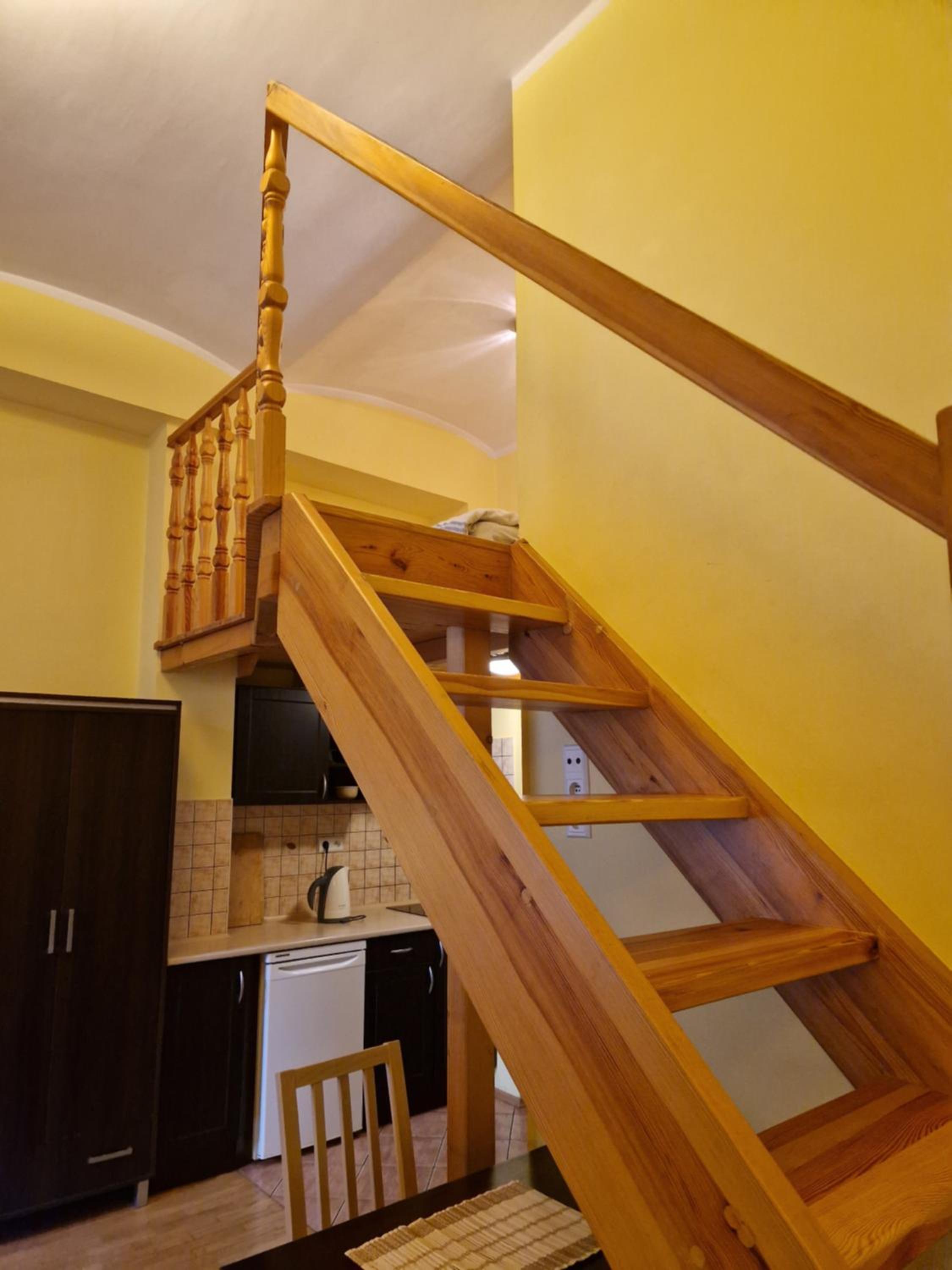 Studio Apartment - Photo 3