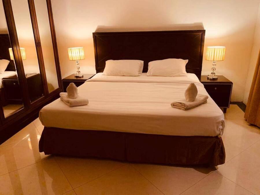Queen Room - Photo 2
