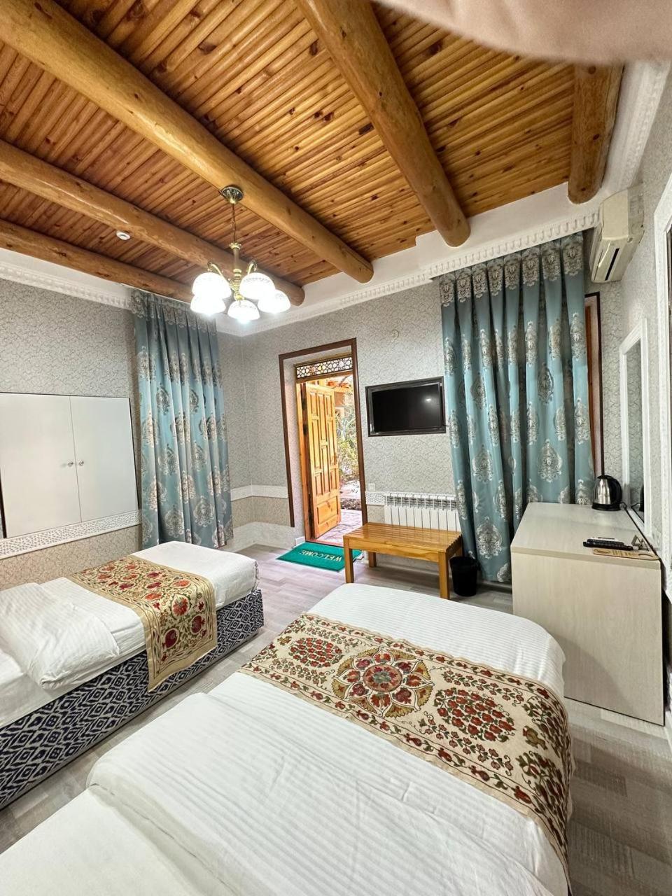 Deluxe Twin Room photo 2