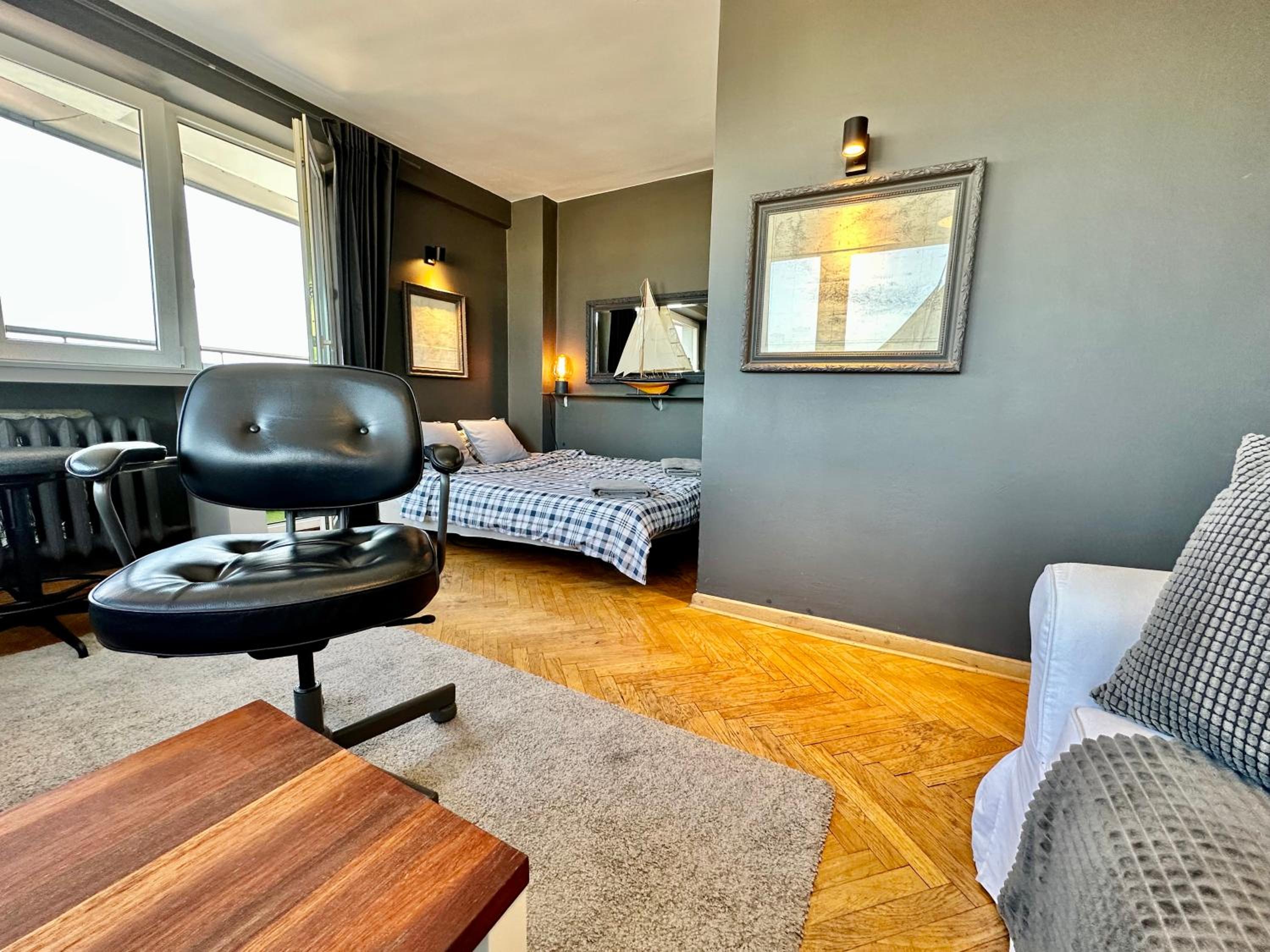 One-Bedroom Apartment - Photo 19