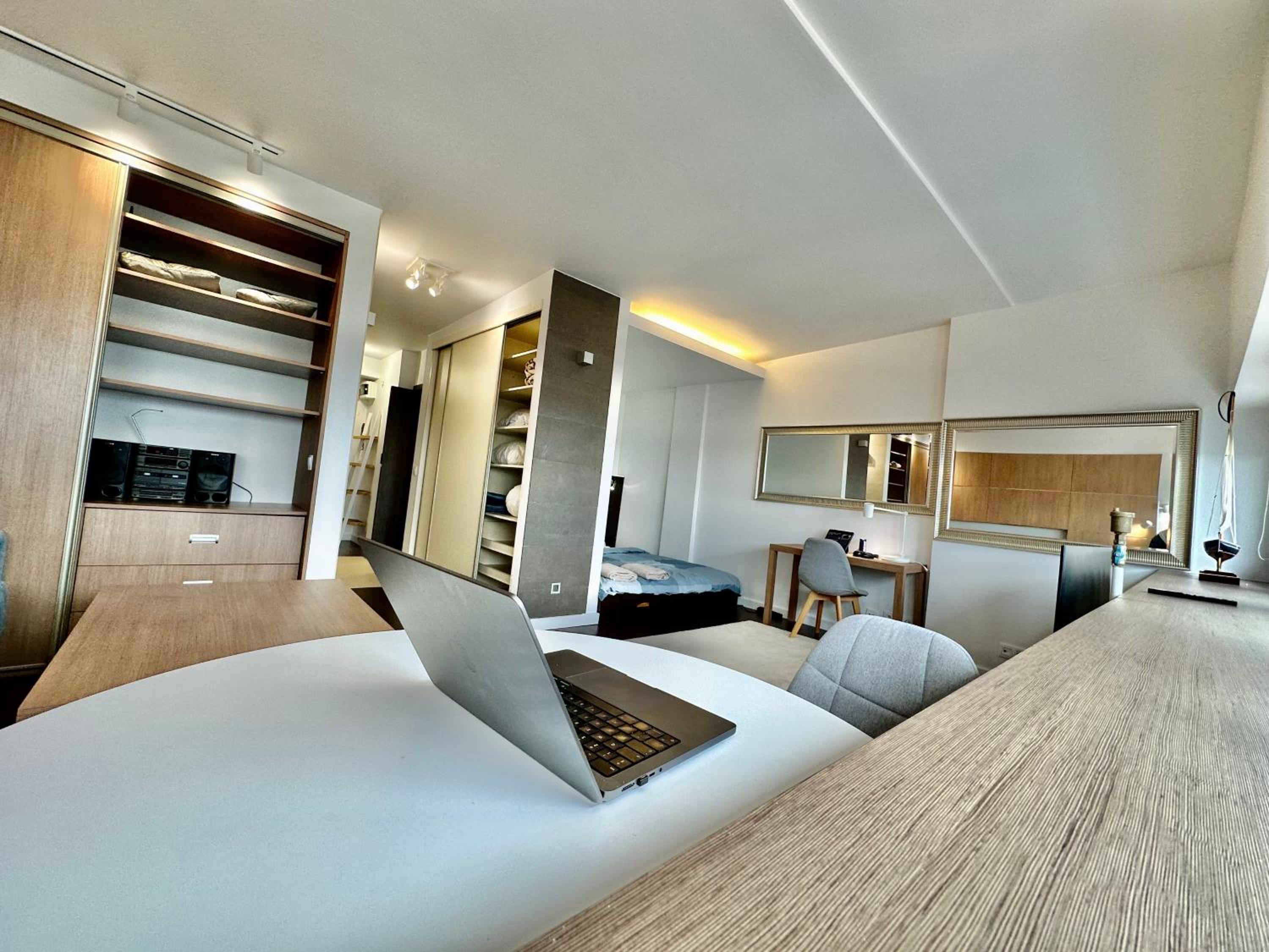 One-Bedroom Apartment - Photo 16