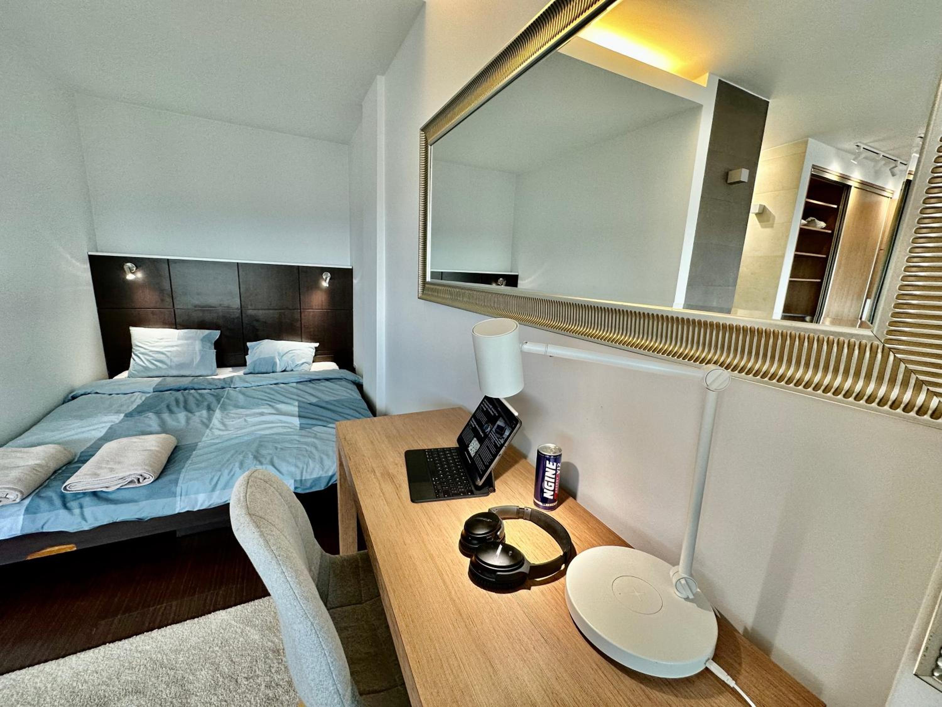One-Bedroom Apartment - Photo 22