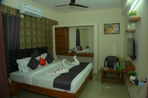 Deluxe King Room photo 3