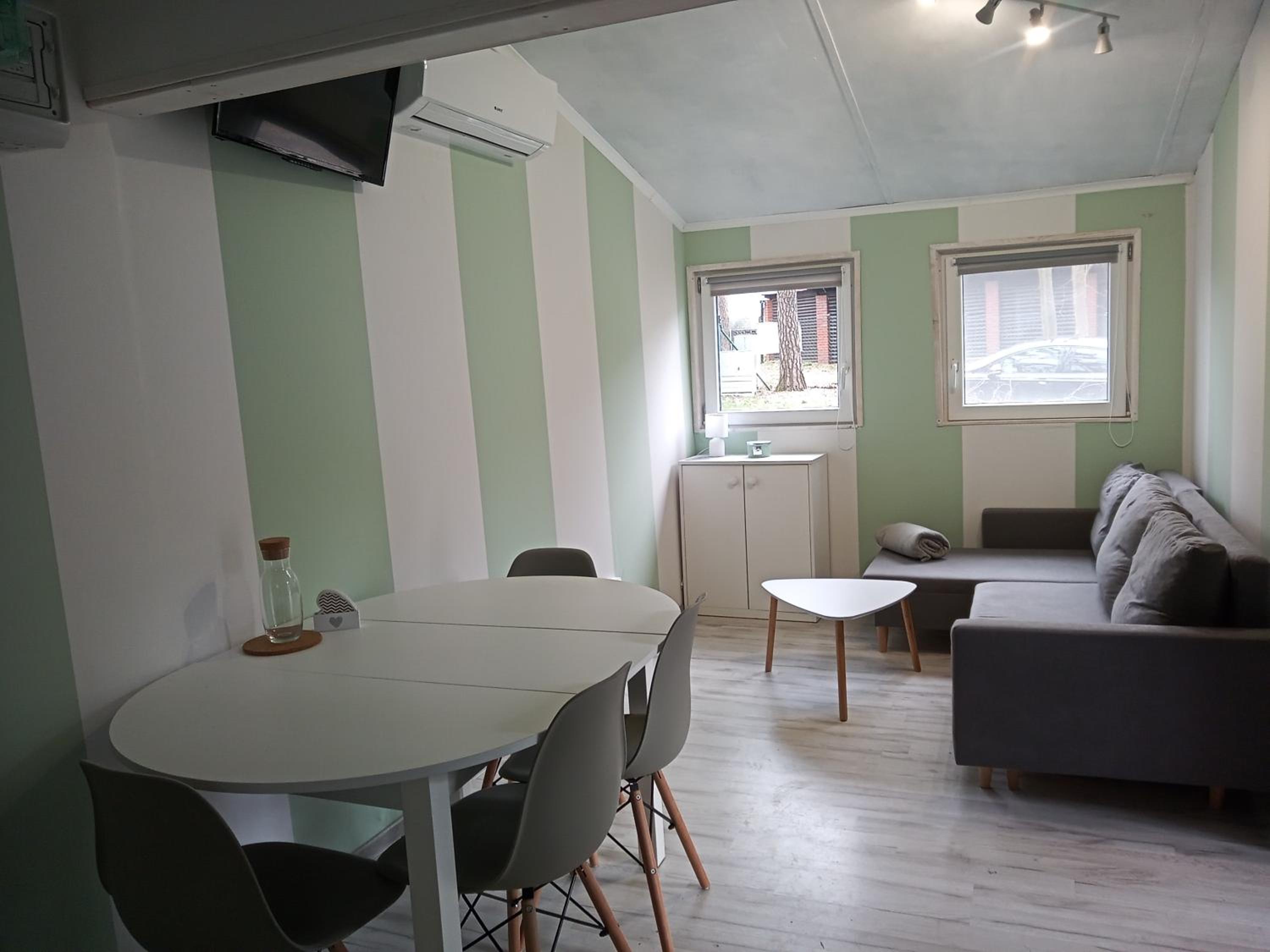 One-Bedroom House photo 1