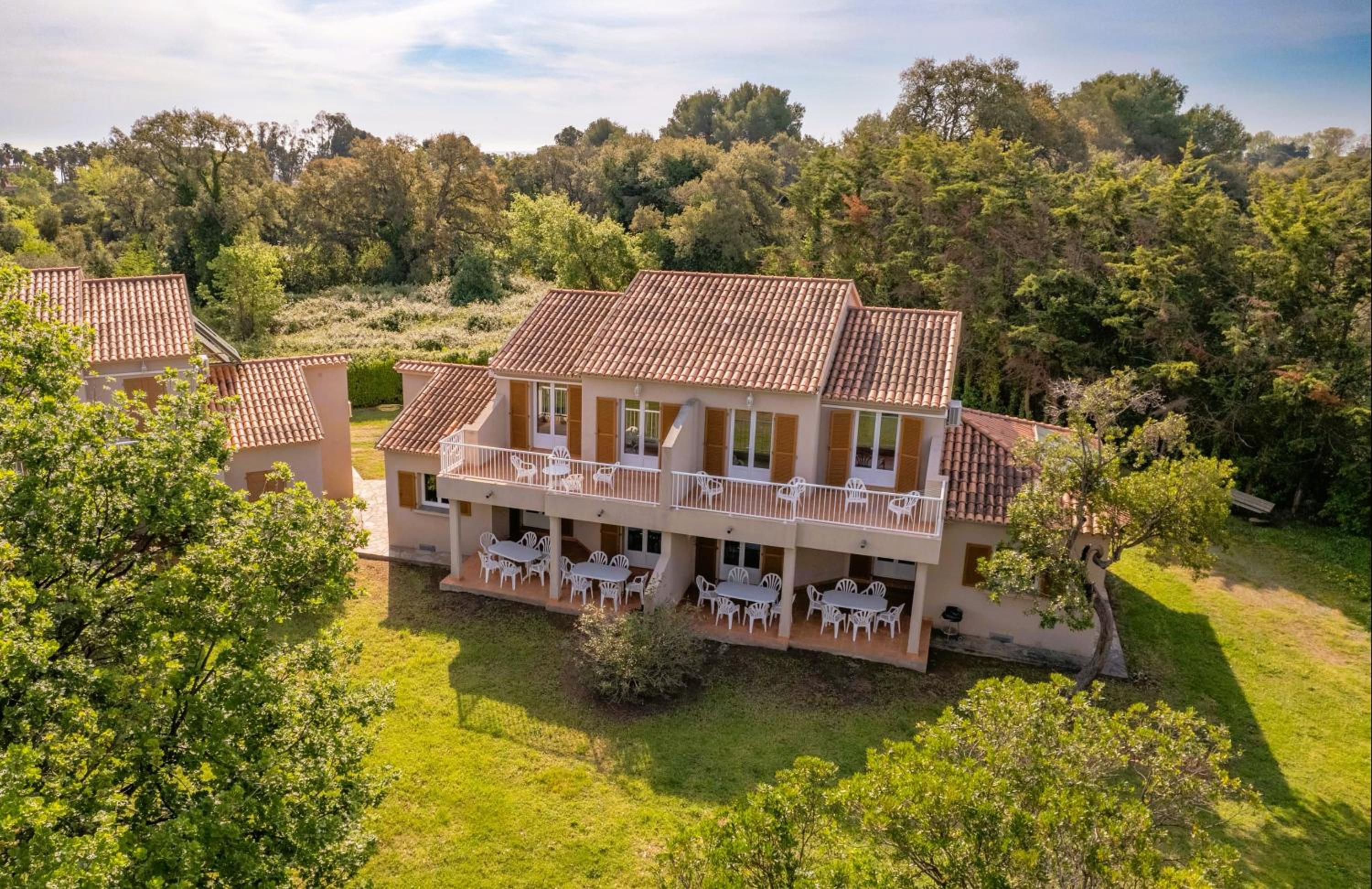Five-Bedroom Villa
