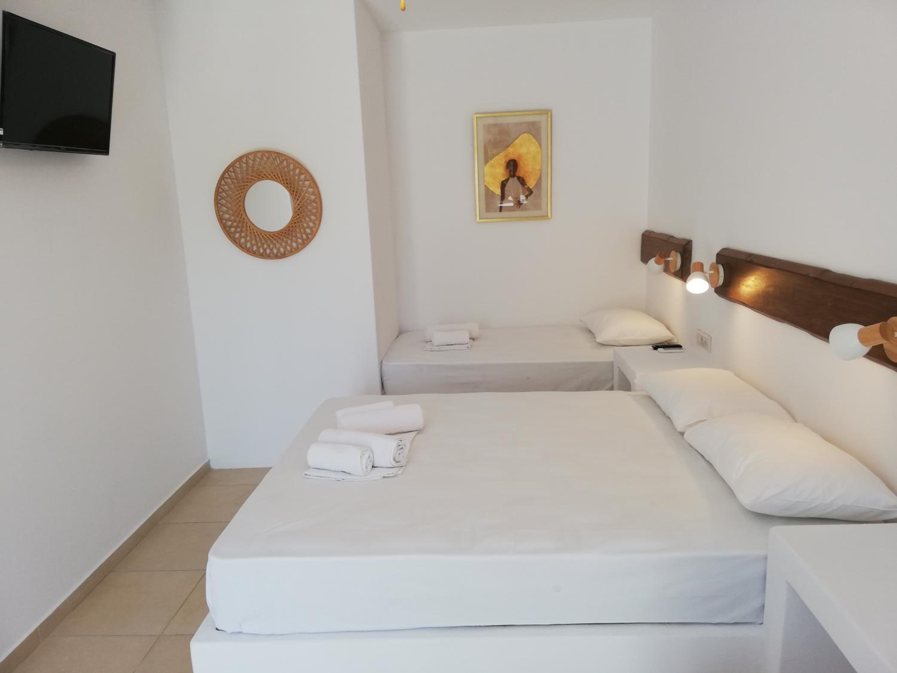 Quadruple Room with Balcony photo 1