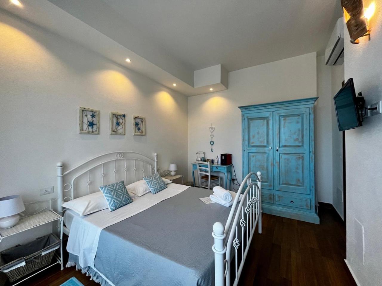 Double Room with Balcony photo 3