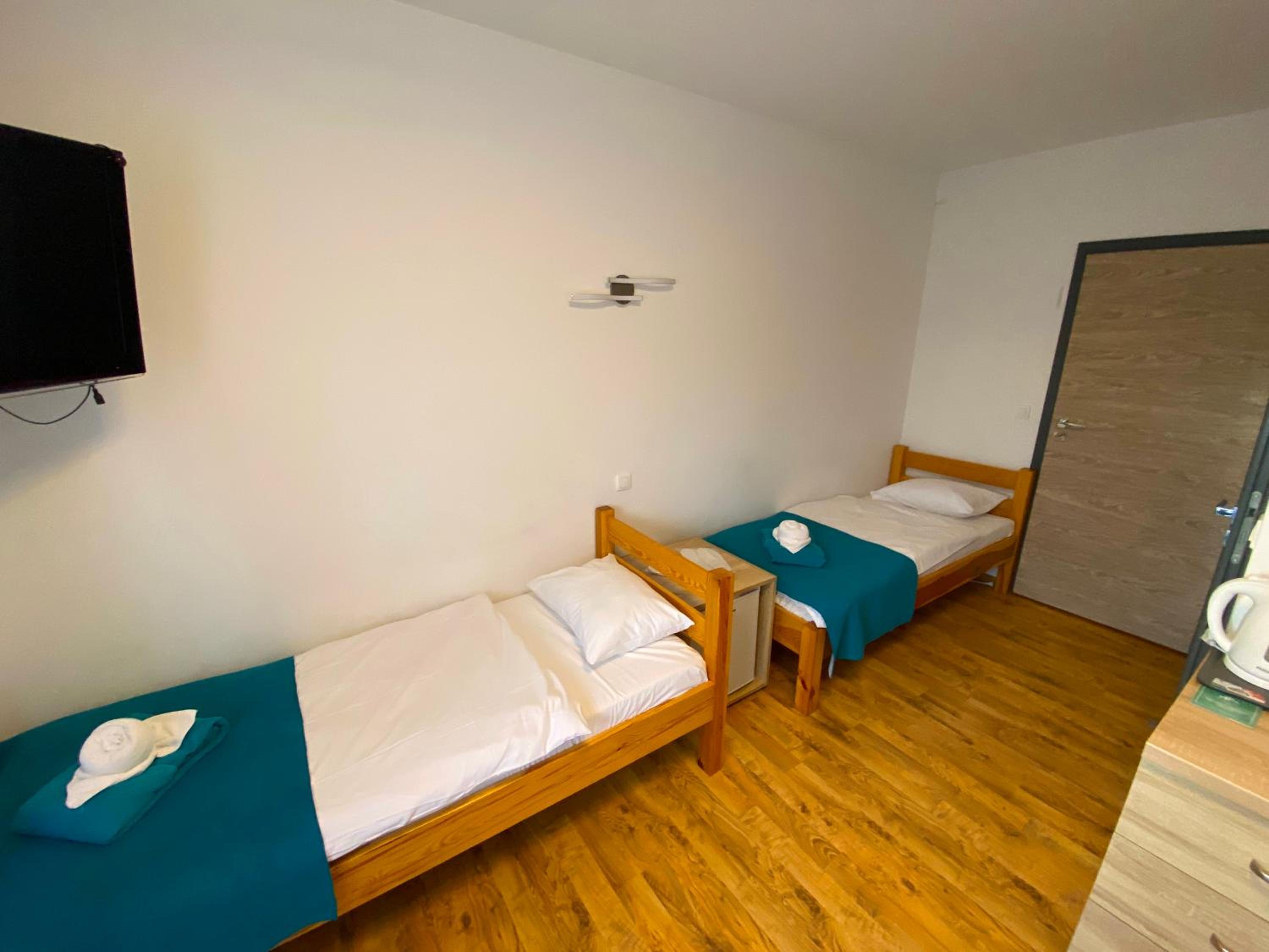 Quadruple Room with Bathroom photo 3
