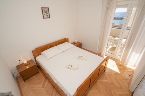 Apartment with Sea View photo 2