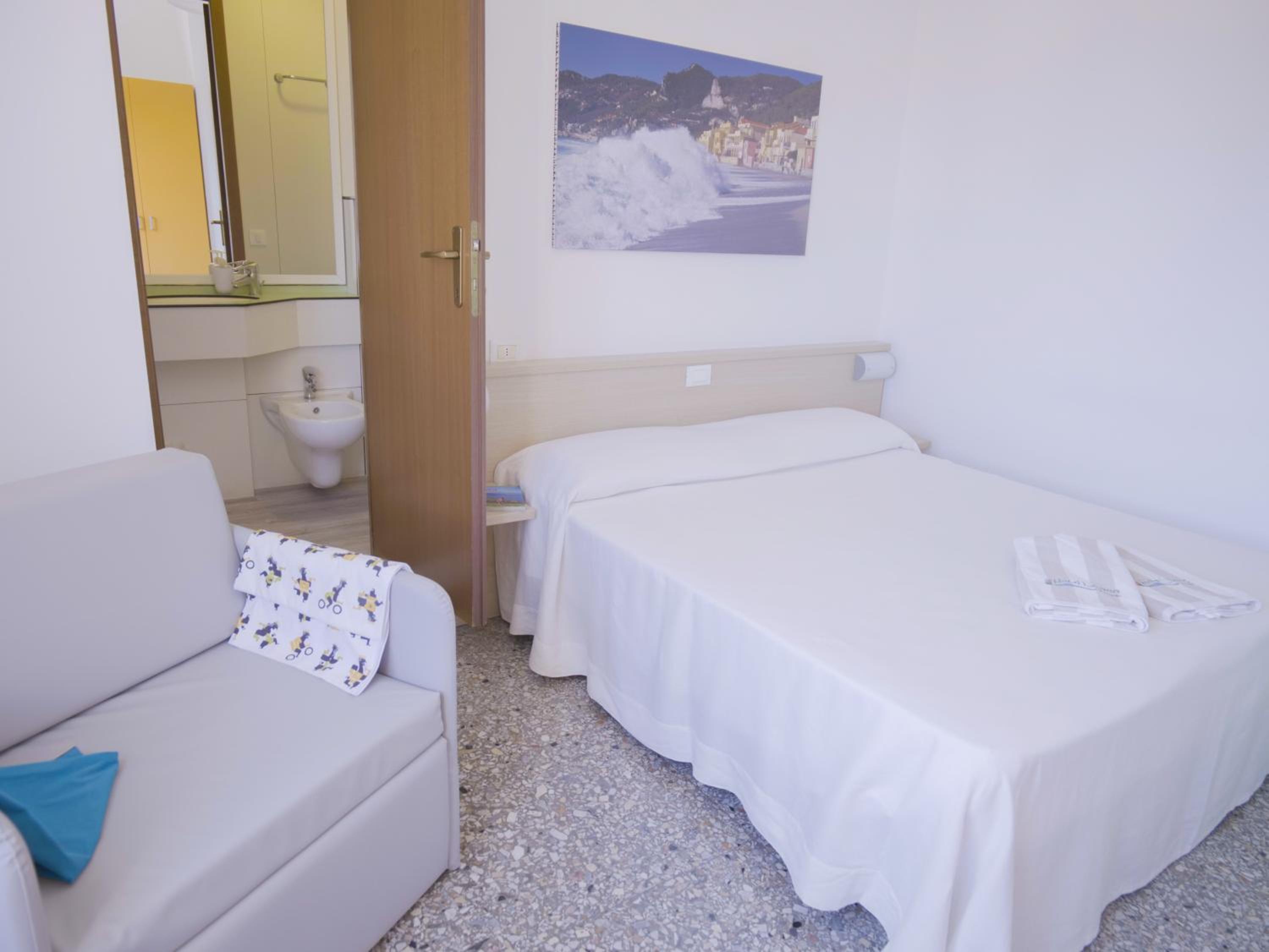 Double Room with Sea View photo 3