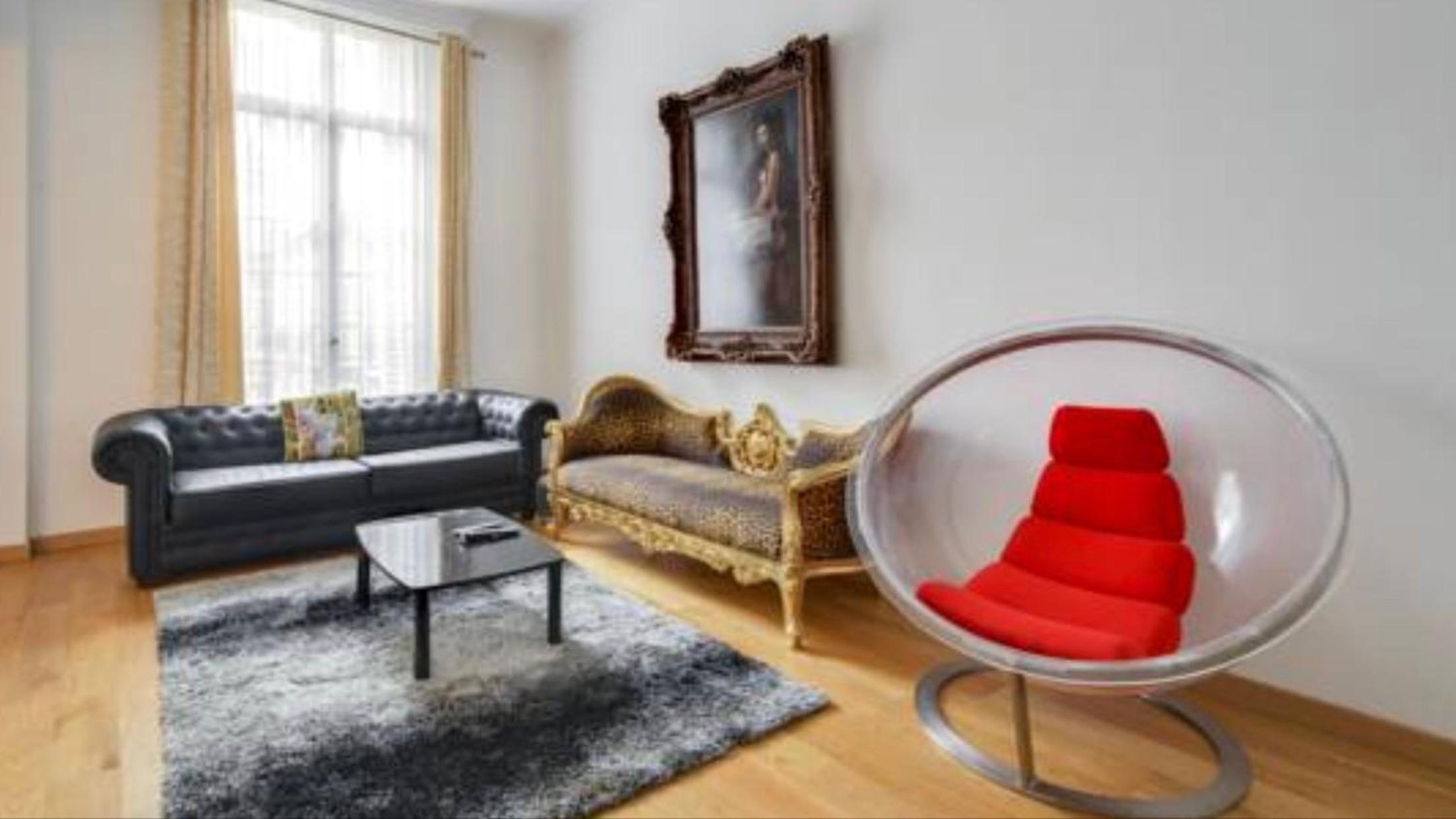 Apartment photo 2