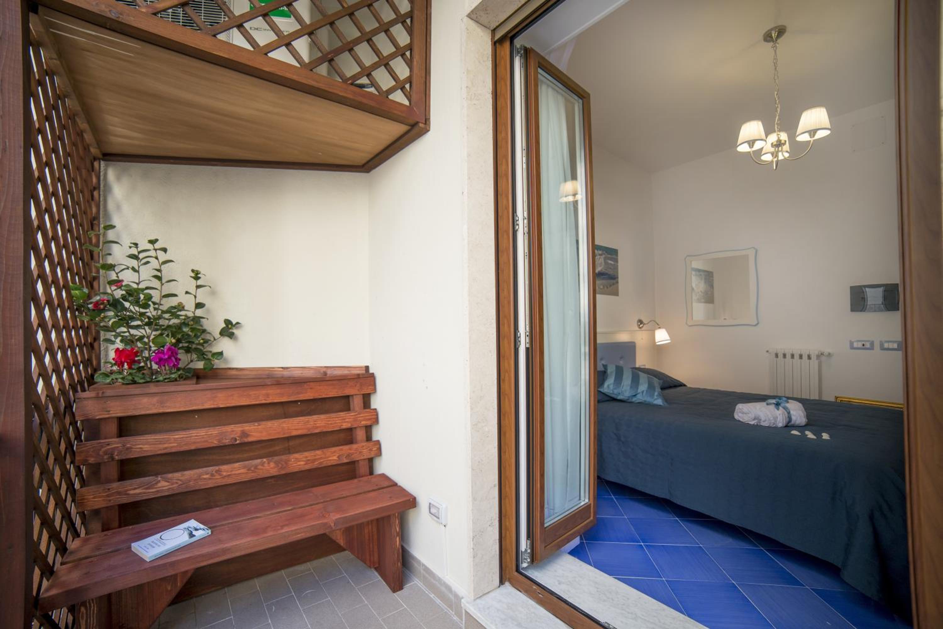 Double Room - Photo 6