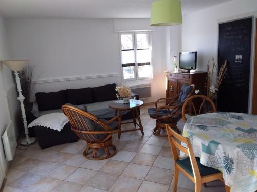 One-Bedroom House photo 2